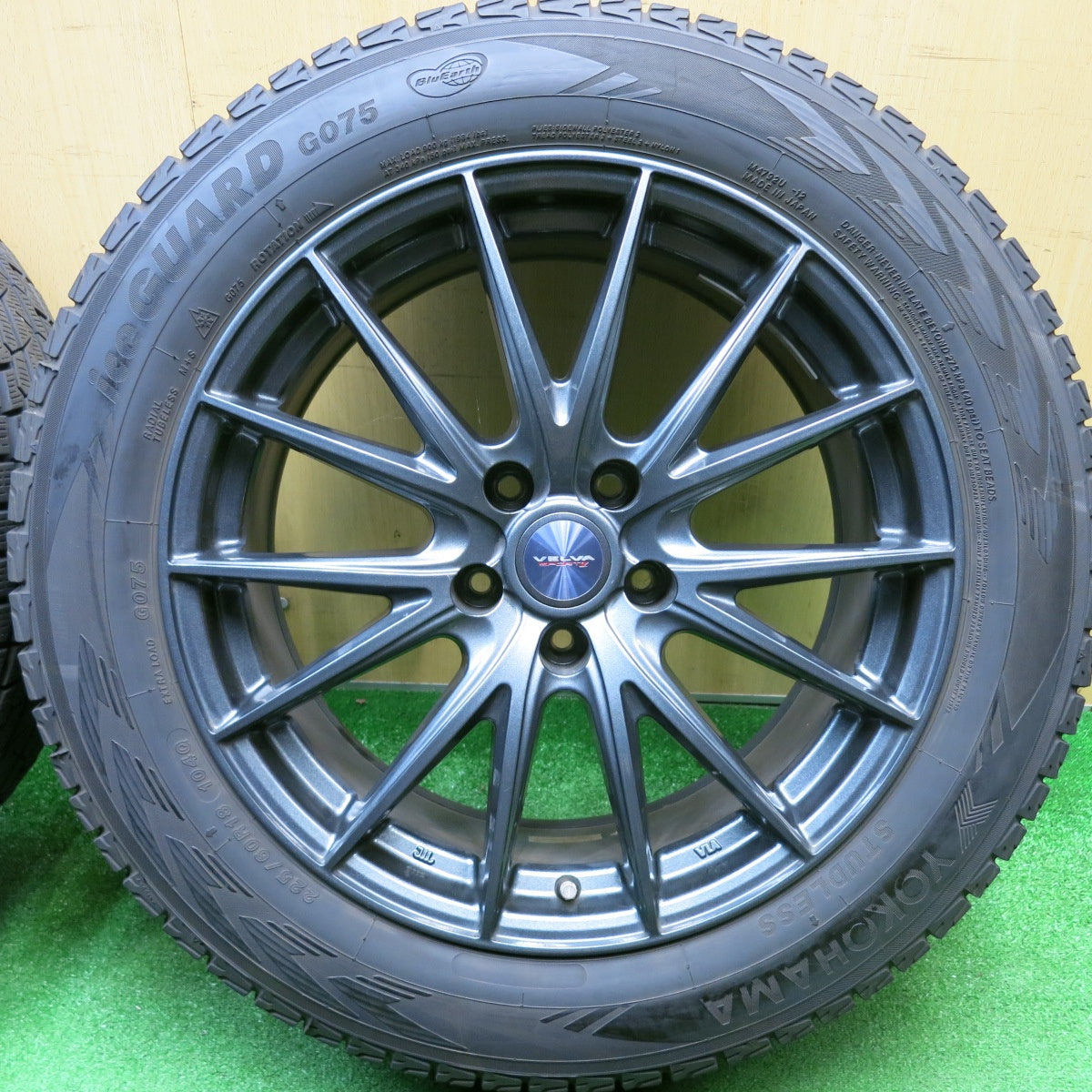 バリ溝！キレイ！9.5分★スタッドレス 225/60R18 ヨコハマ アイスガード G075 VELVA SPORTZ ヴェルヴァ 18インチ PCD114.3/5H★5122508HAス