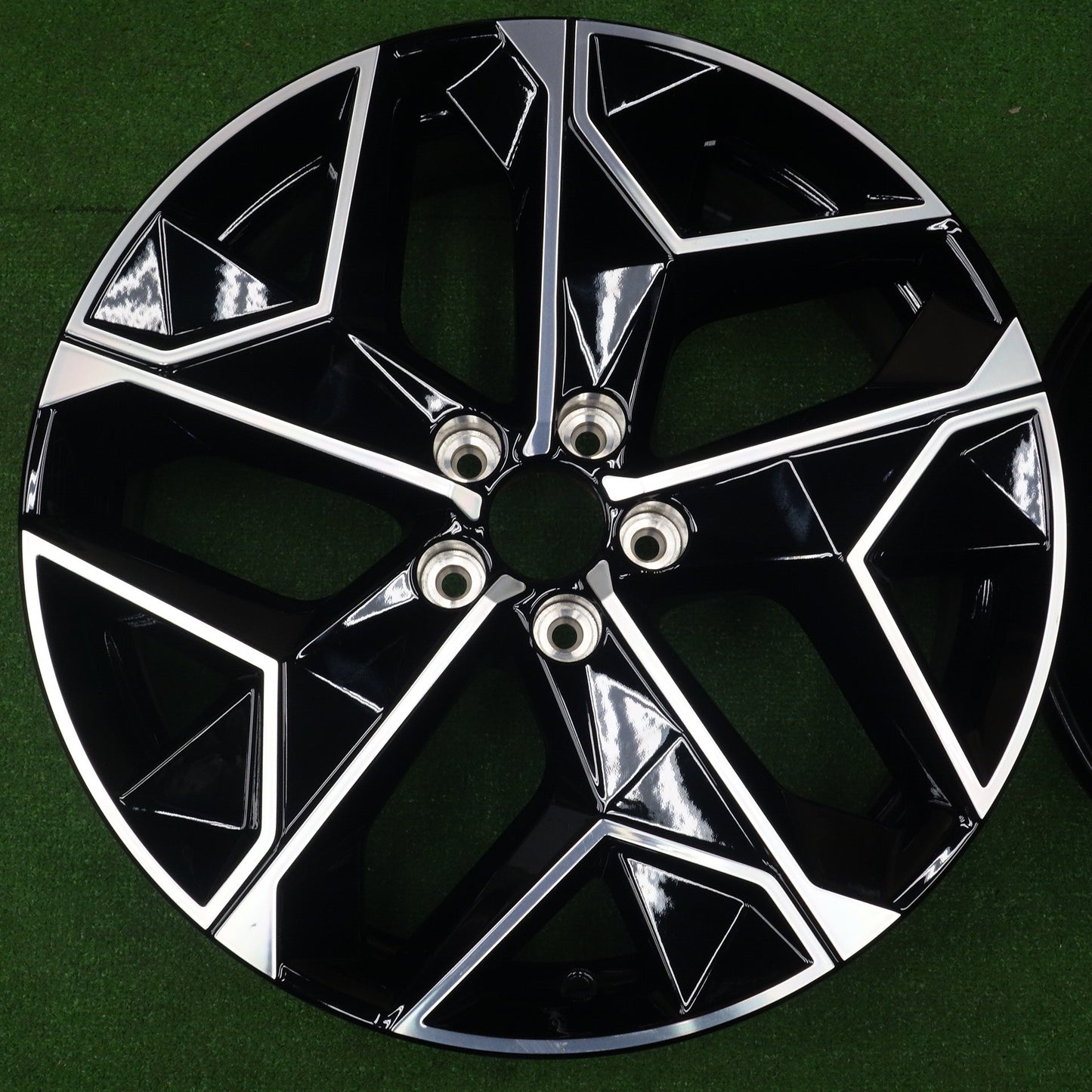 4本価格★シトロエン DS4 純正 ホイール 19インチ 19×7J PCD108/5H★6031504KTホ