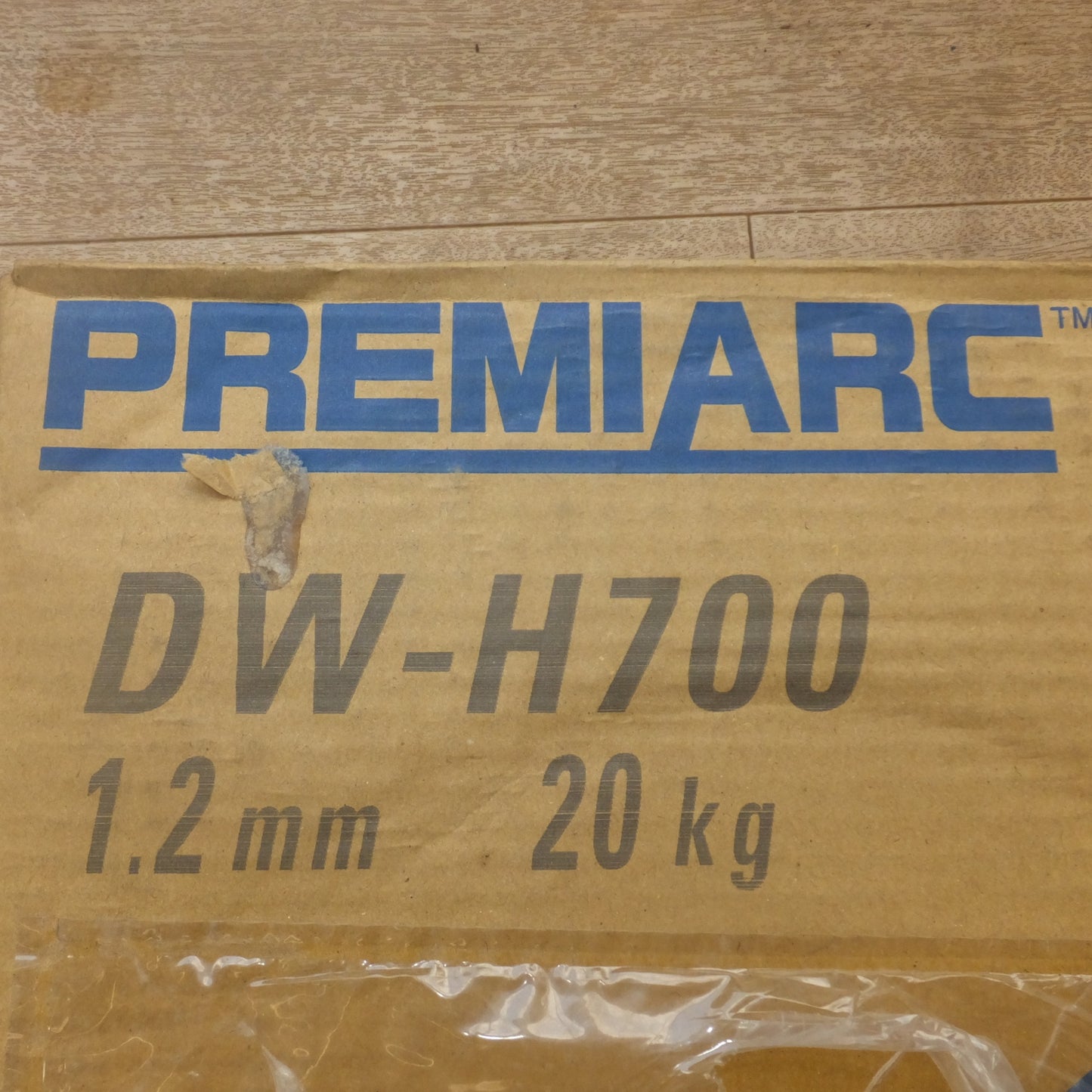 [送料無料] 未使用★神戸製鋼所 コベルコ KOBELCO PREMIARC 硬化肉盛溶接用フラックス入りワイヤ DW-H700 1.2mm 20kg(6)★