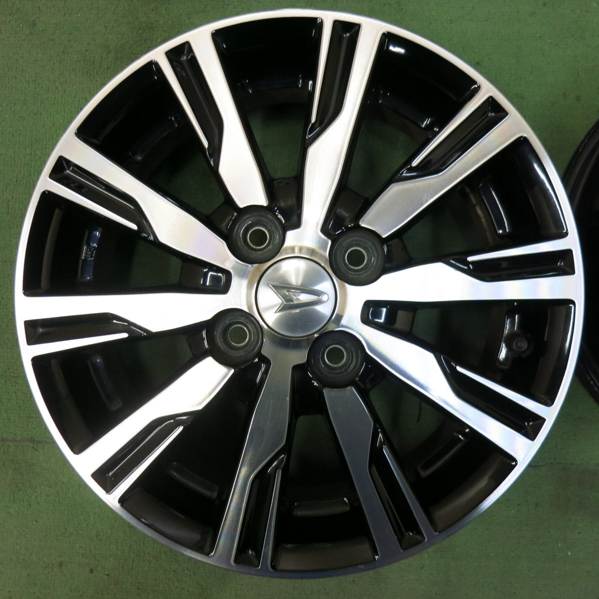 キレイ★ダイハツ LA600S タント カスタム 純正 ホイール 14インチ 14×4.5J PCD100/4H★5052108SYホ