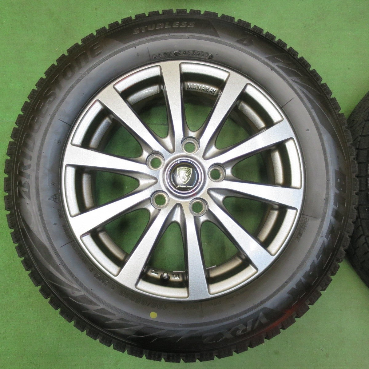 バリ溝！22年！キレイ！9分★スタッドレス 195/65R15 ブリヂストン ブリザック VRX2 MANARAY SPORT マナレイスポーツ 15インチ PCD114.3/5H★5012811イス