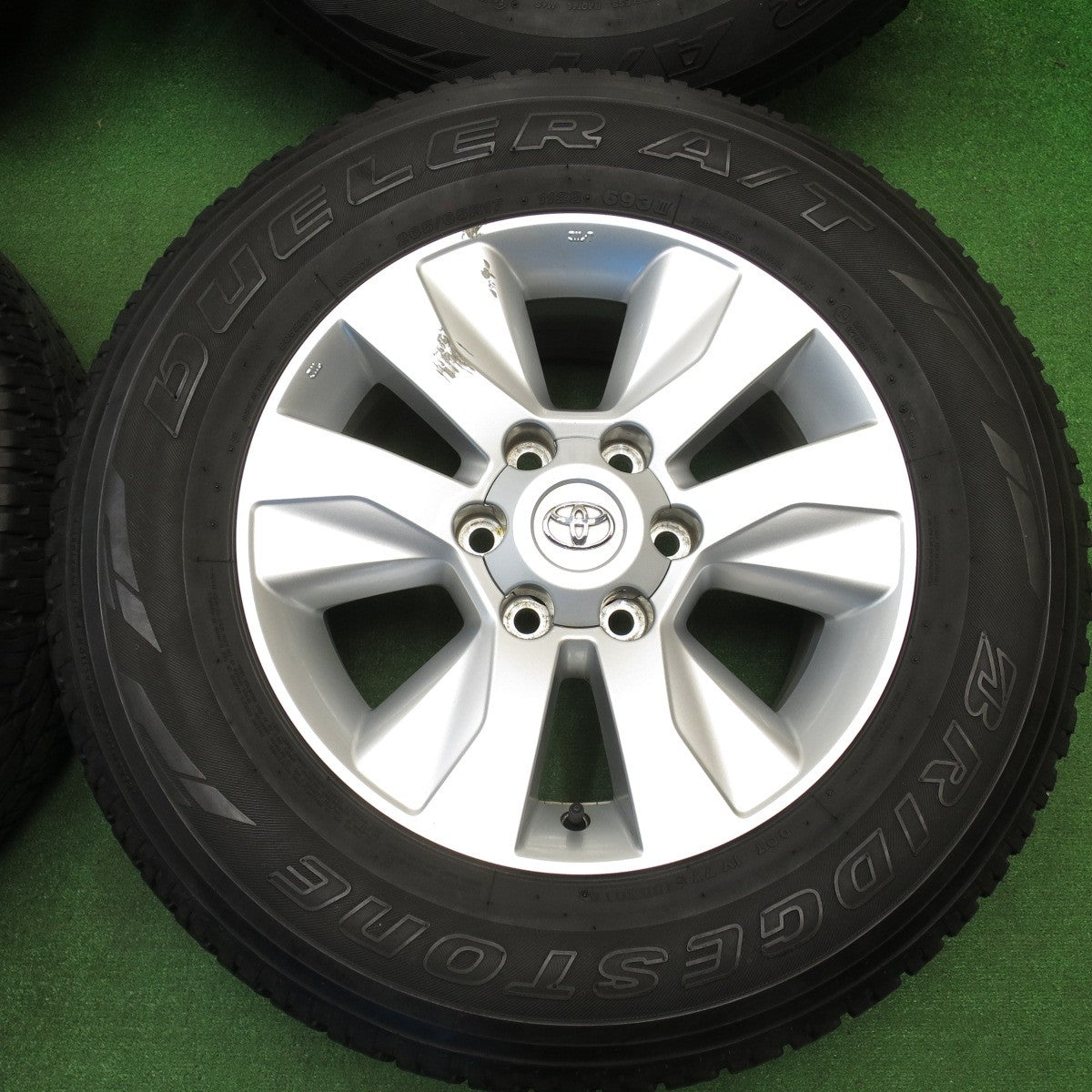 [送料無料] キレイ★トヨタ GUN125 ハイラックス 純正 265/65R17 ブリヂストン デューラー A/T 693Ⅲ 17インチ PCD139.7/6H★5020102クノ