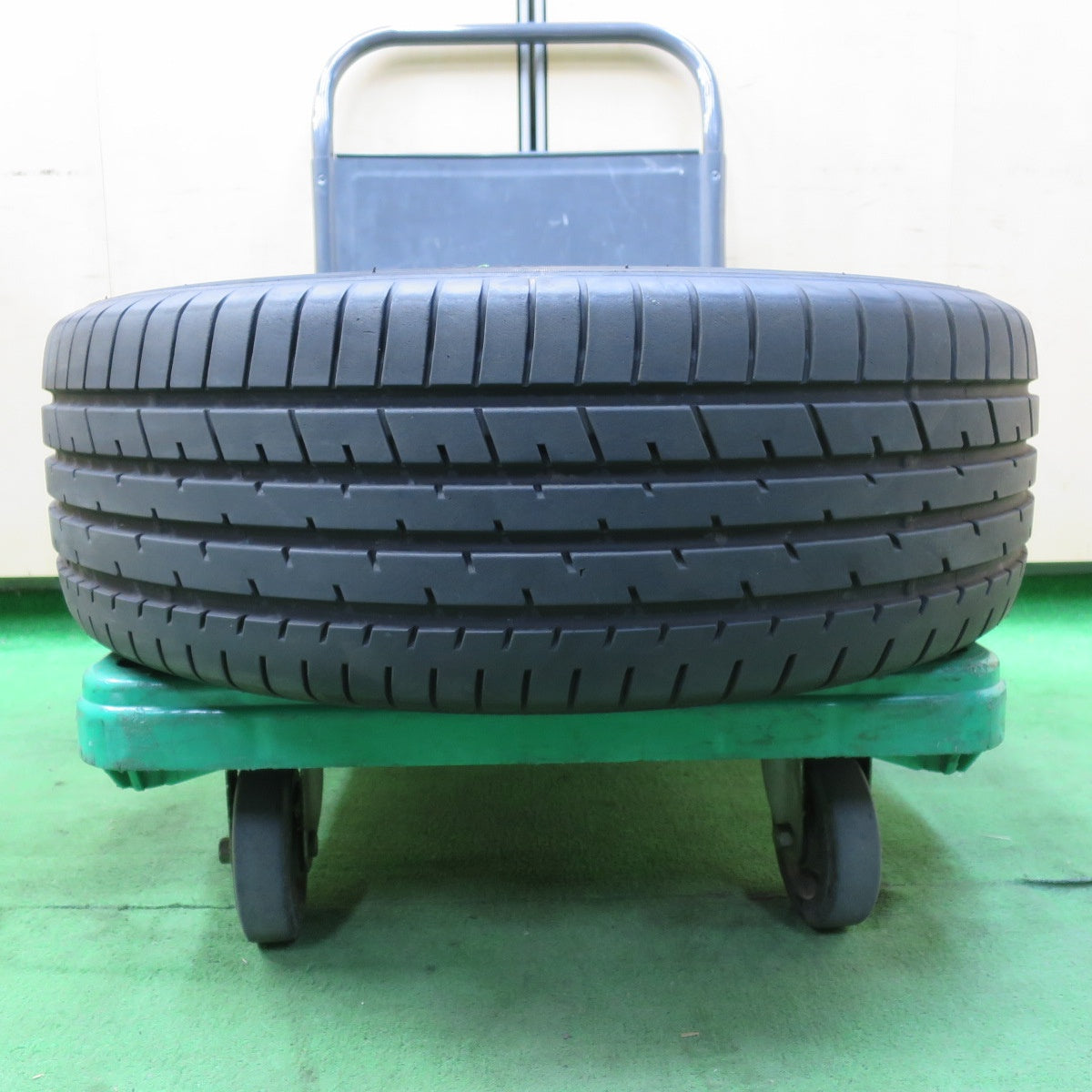 *送料無料* バリ溝！23年！9.5分★トヨタ 80系 ハリアー Zグレード 純正 225/55R19 トーヨー プロクセス R46A 19インチ PCD114.3/5H★4080207イノ