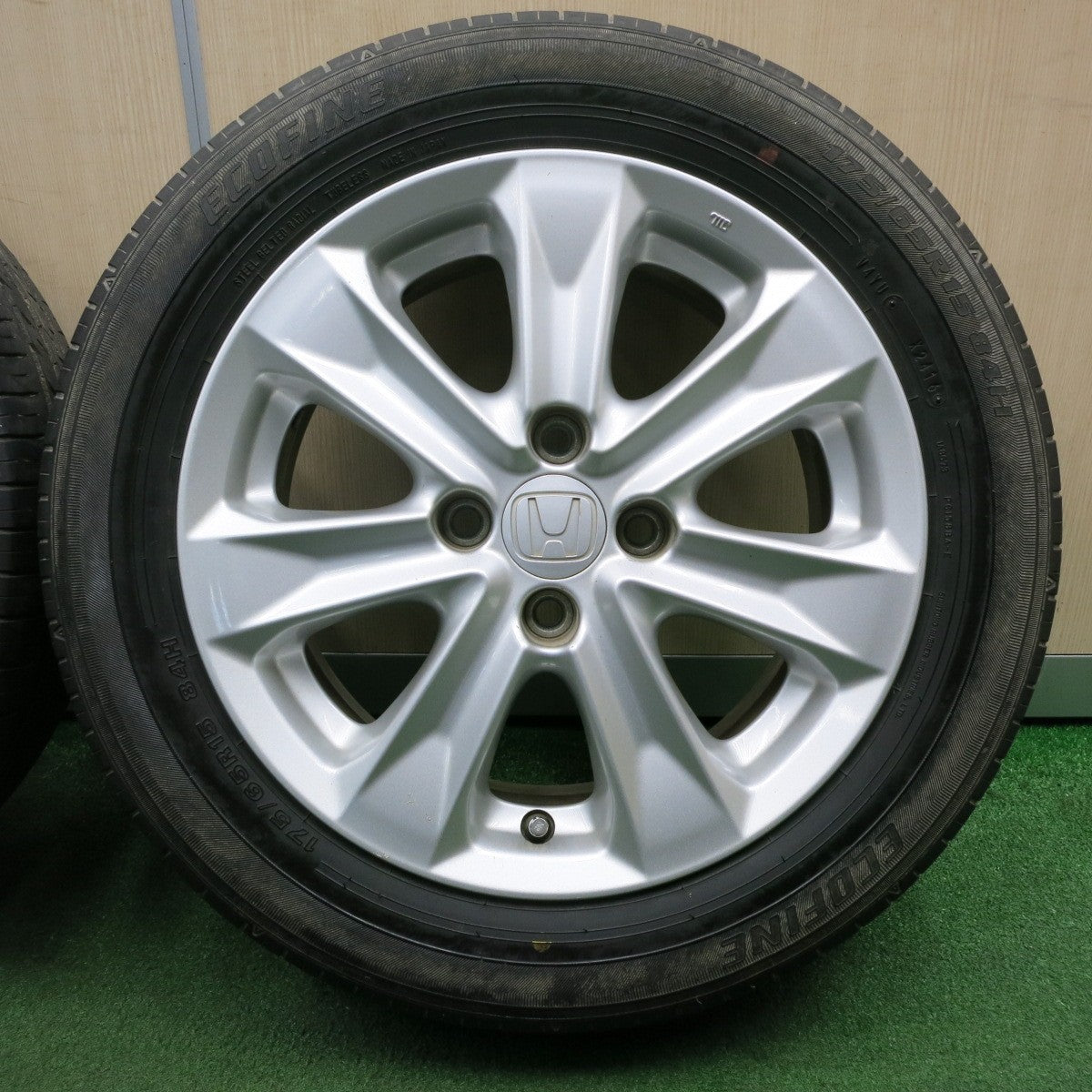 *送料無料* 4本価格★ホンダ フィット 純正 175/65R15 エコファイン 15インチ PCD100/4H★4040303NJノ