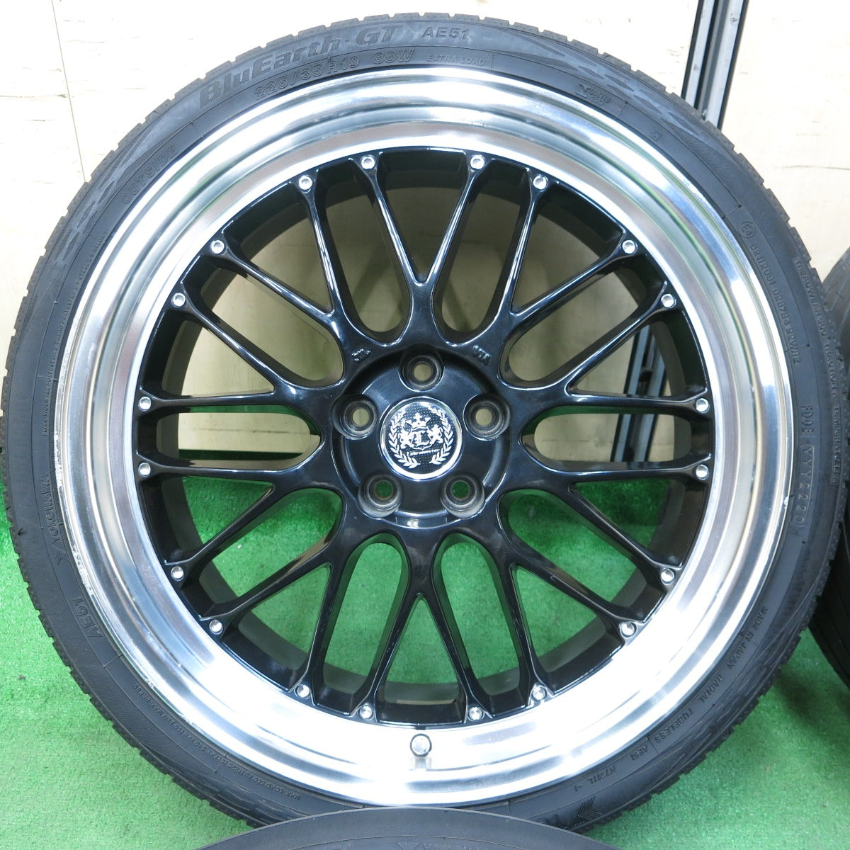 *送料無料* 4本価格！20年★プリウス等 Lehrmeister BRUNELLO 225/35R19 ヨコハマ BluEarth-GT AE51 レアマイスター PCD100/5H★4042803KMノ
