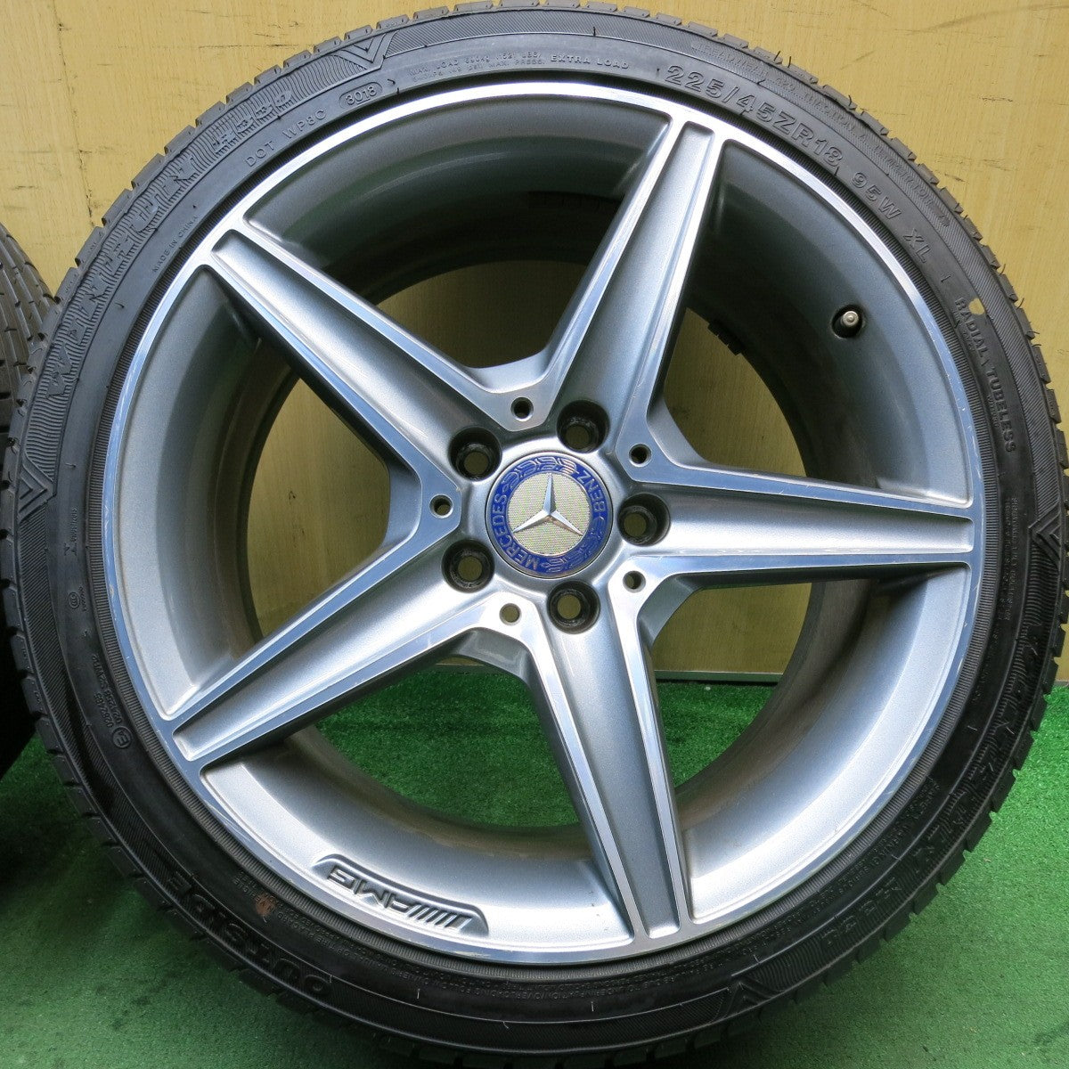 バリ溝！9分★ベンツ W205 Cクラス 純正 AMG 225/45R18 ウィンラン R330 18インチ PCD112/5H★5080703HAノ