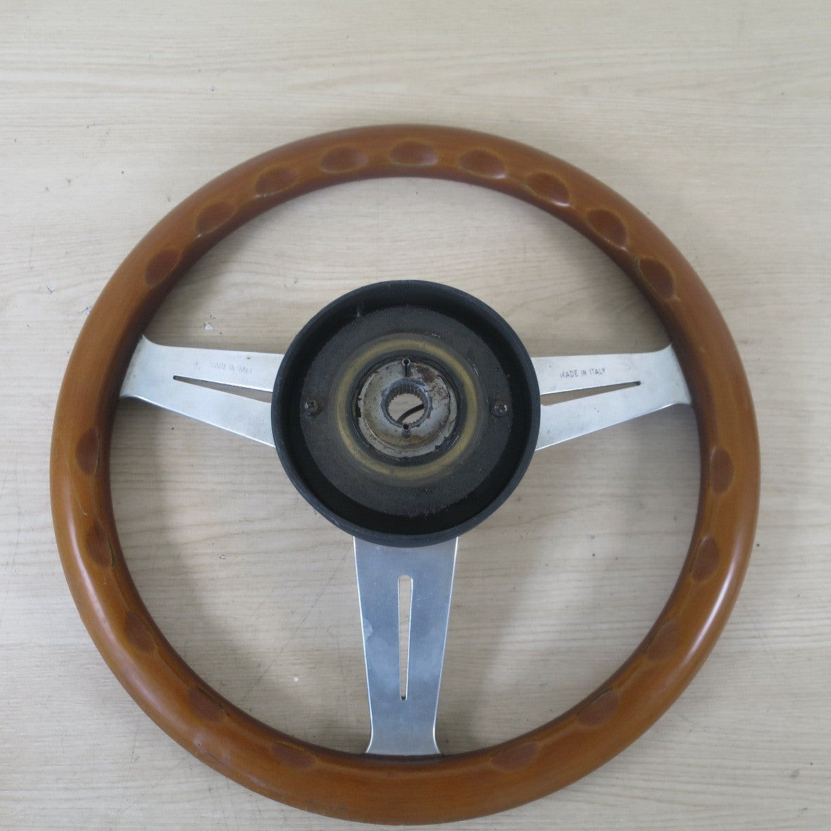 ☆旧車 NARDI ナルディ ステアリング ハンドル 型式 不明 カー パーツ☆