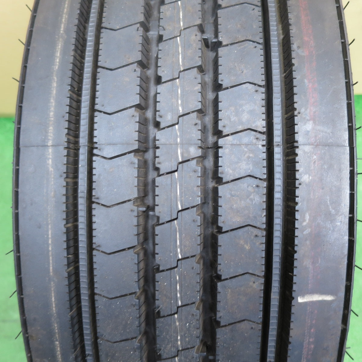 未使用！23年！1本★トラック タイヤ 235/70R17.5 127/125J ブリヂストン R225 17.5インチ★6032901NKノタ