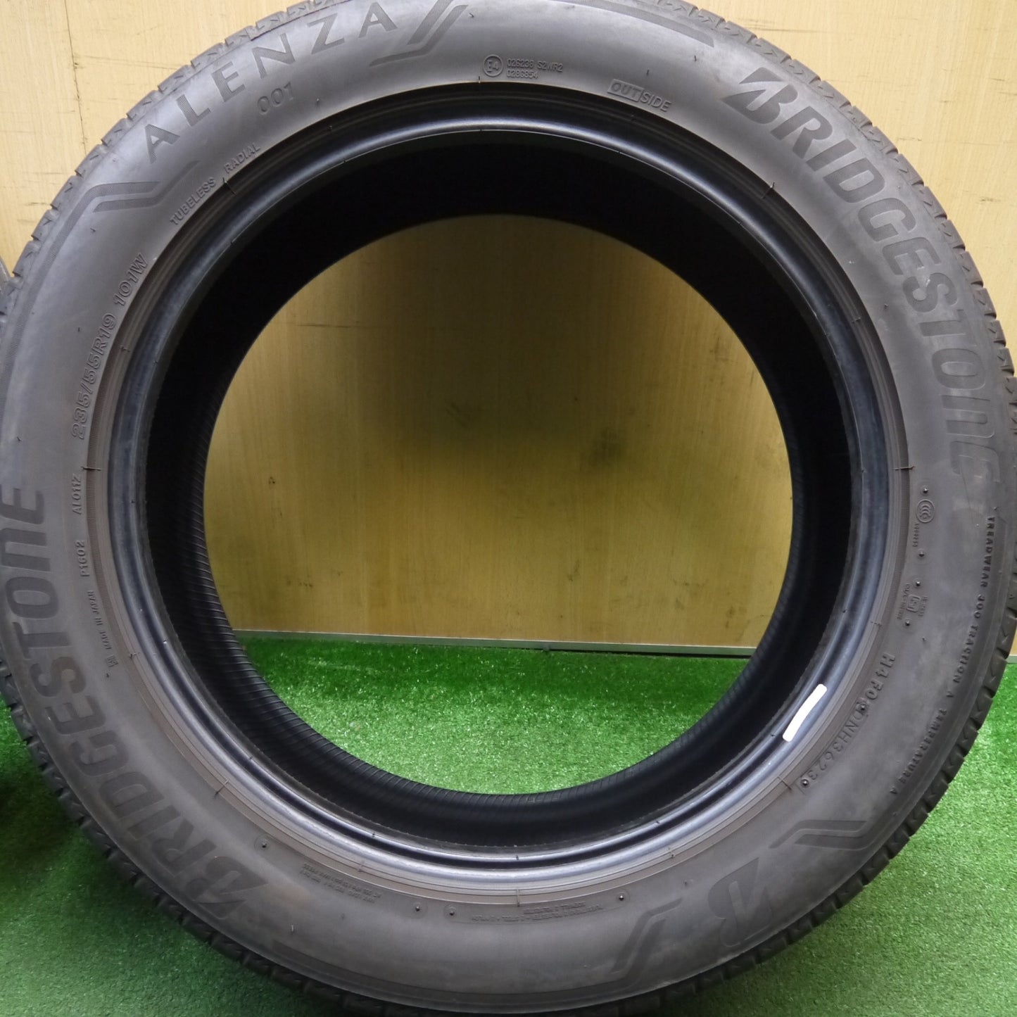 バリ溝！23年！9分★235/55R19 ブリヂストン アレンザ 001 ALENZA 19インチ タイヤ RAV4 エクストレイル レクサス RX 等★6012801Hノタ