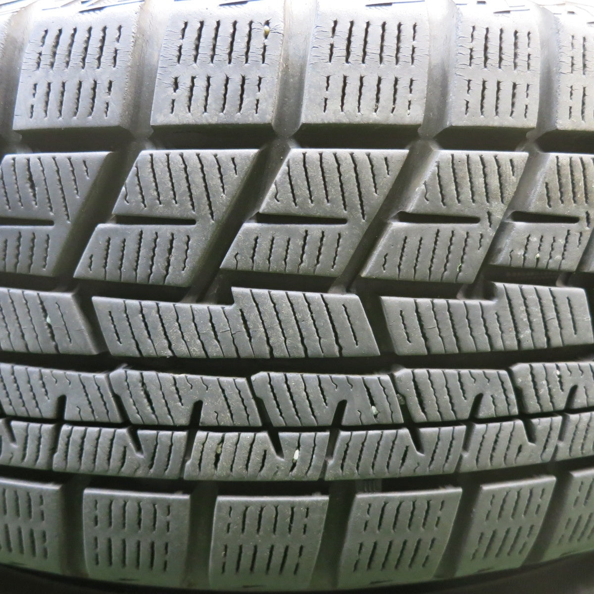 バリ溝！9分★スタッドレス 185/60R15 ヨコハマ アイスガード iG60 STRANGER ストレンジャー 15インチ PCD100/4H★6031401HAス