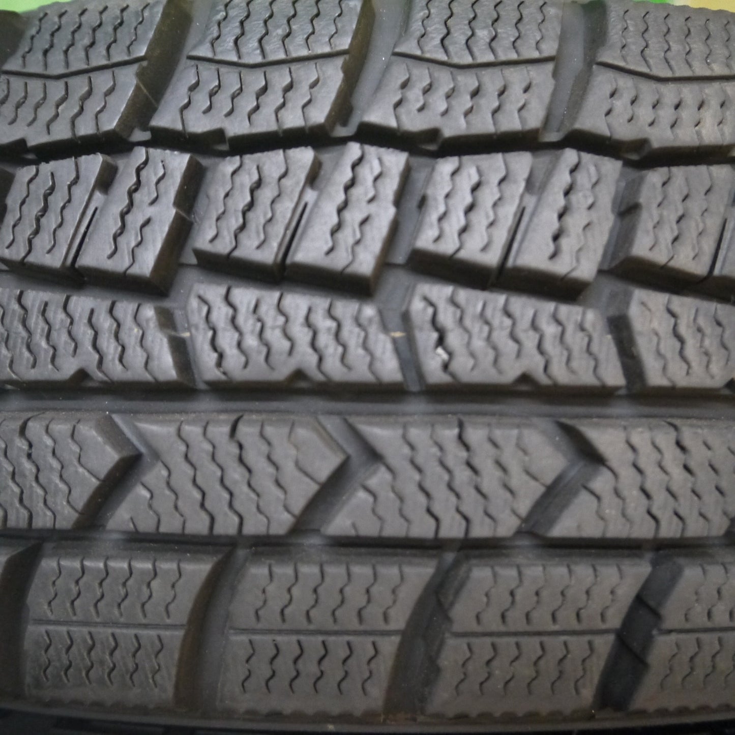 [送料無料] バリ溝！21年！9.5分以上★スタッドレス 155/70R13 ダンロップ ウインターマックス WM02 TOPRUN トップラン 13インチ PCD100/4H★4121705Hス