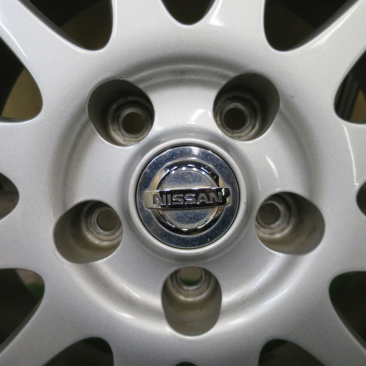 バリ溝！22年！9.5分◎日産 T32 エクストレイル 純正 225/65R17 スタッドレス ダンロップ ウインターマックス SJ8 17インチ PCD114.3/5H◎6101604NGス