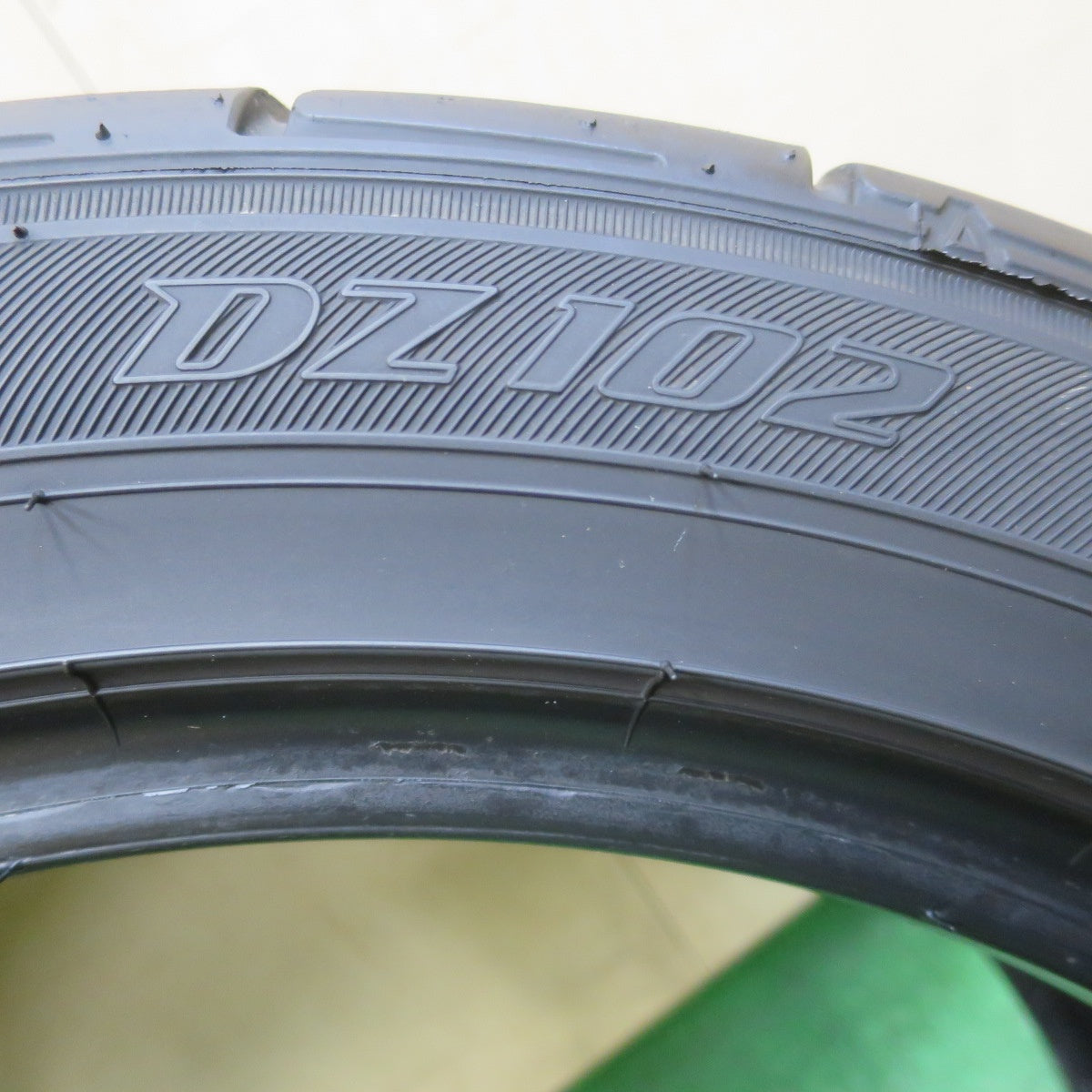 バリ溝！23年！8.5分！1本★195/50R16 ダンロップ DIREZZA DZ102 タイヤ 16インチ ヴィッツ ロードスター スイフト ヤリス 等★6051813イノタ