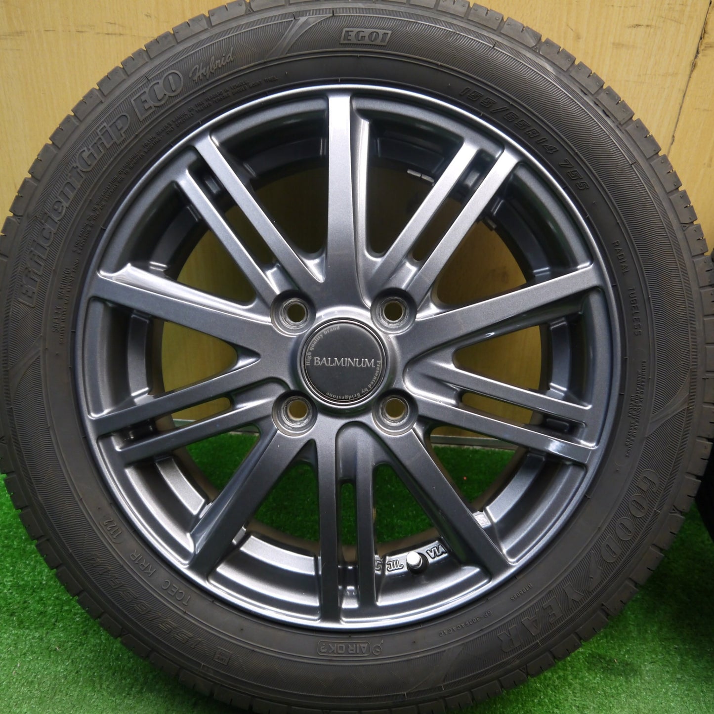 [送料無料] バリ溝！22年！キレイ！8.5分★155/65R14 グッドイヤー EfficientGrip ECO hybrid BALMINUM バルミナ 14インチ PCD100/4H★5031811Hノ