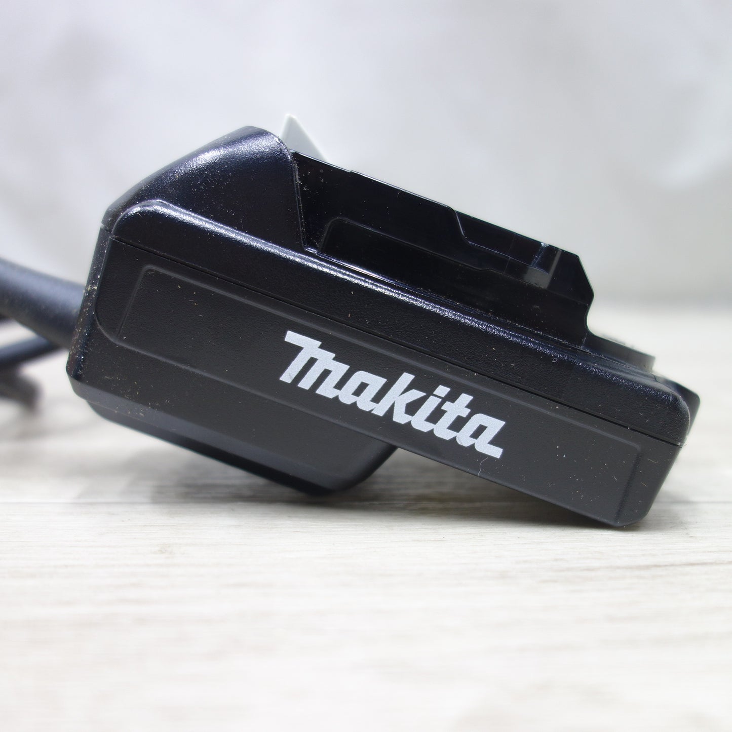 [送料無料] ◆マキタ バッテリ アダプタ BAP18E 12520 18V 作業 分離 充電 Makita◆