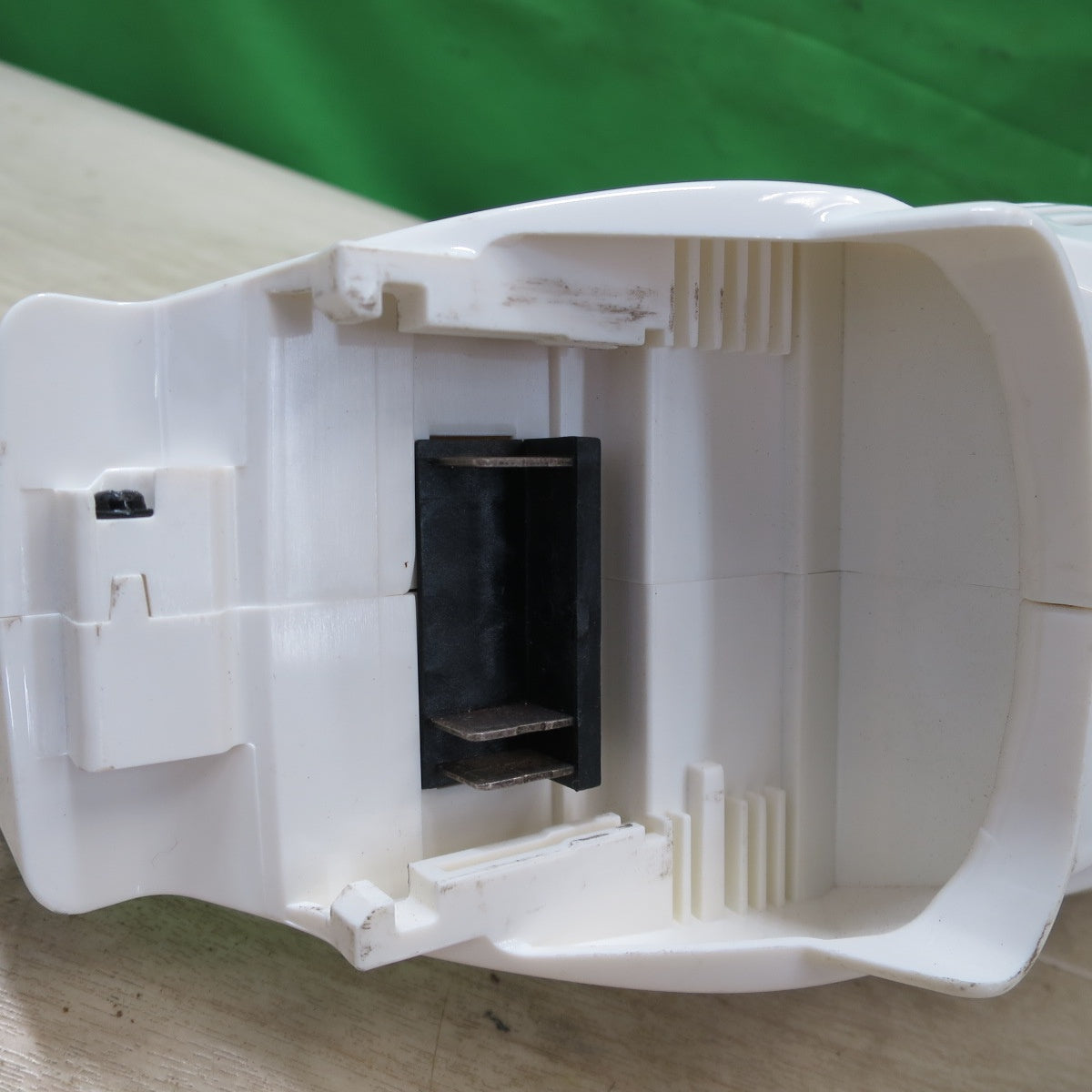 ☆日立 コードレス クリーナ R14DSAL 掃除機 クリーナー HITACHI 14.4V☆