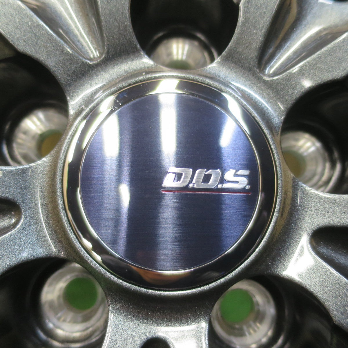 ほぼ未使用！25年★ライズ ロッキー 等 195/65R16 スタッドレス ブリヂストン ブリザック VRX3 D.O.S. DOS 16インチ PCD100/5H★6033103イス