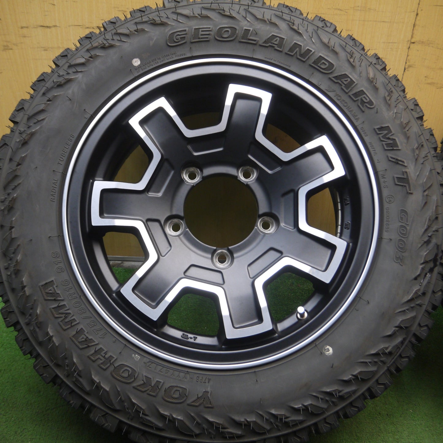 *送料無料* キレイ★ジムニー WILD CRUISING LX 175/80R16 ヨコハマ ジオランダー M/T G003 ワイルドクルージング PCD139.7/5H★4061809Hノ