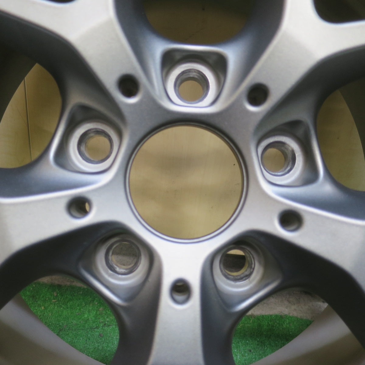 バリ溝！22年！キレイ！9.5分◎BMW 等 BORBET type Y 205/55R16 スタッドレス ブリヂストン ブリザック VRX3 ボルベット タイプY 16インチ PCD120/5H◎6091911イス