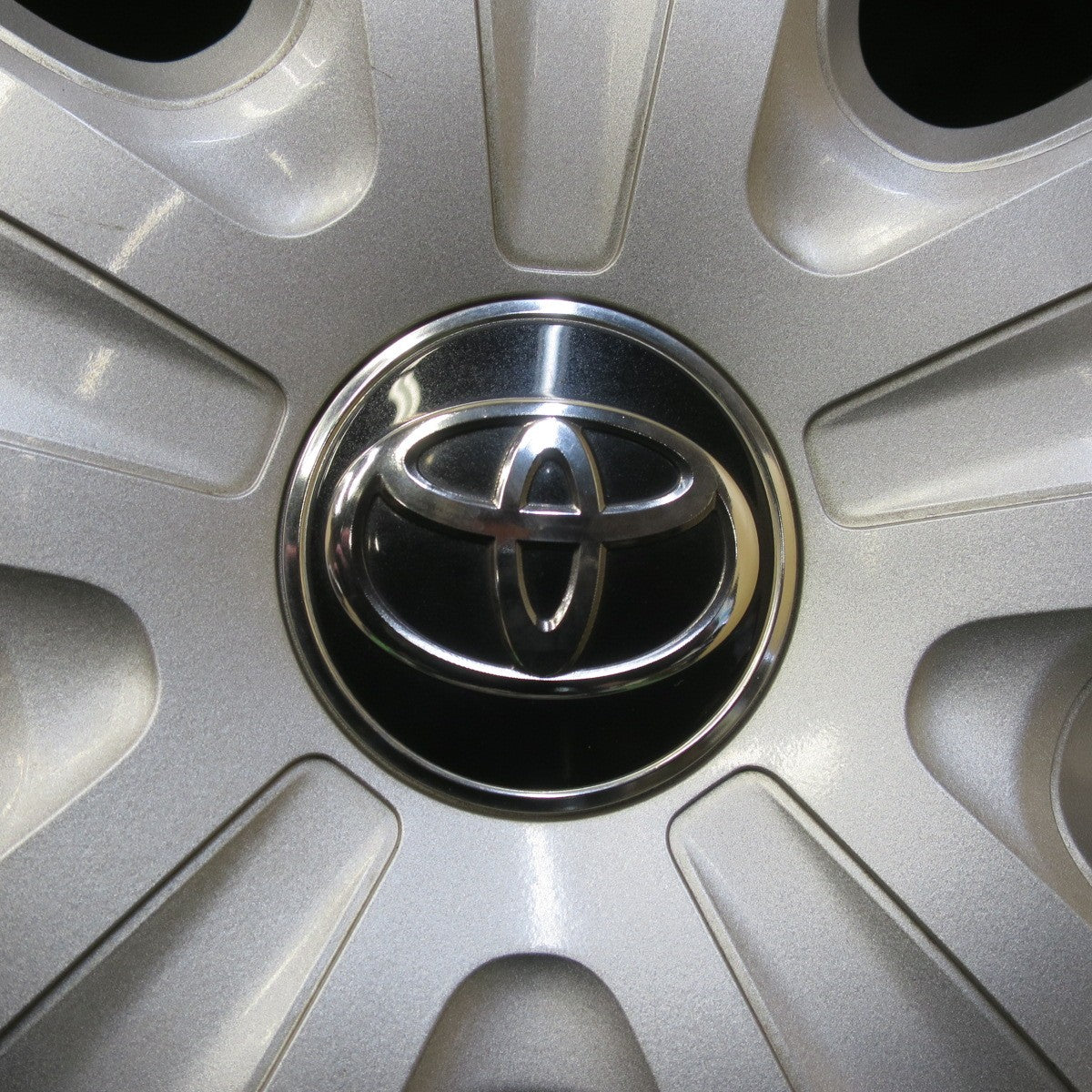 4本価格★トヨタ 50系 プリウス 純正 195/65R15 トーヨー ナノエナジー J64 グッドイヤー EfficientGrip ECO hybrid EG01 15インチ PCD100/5H★5051304イノ