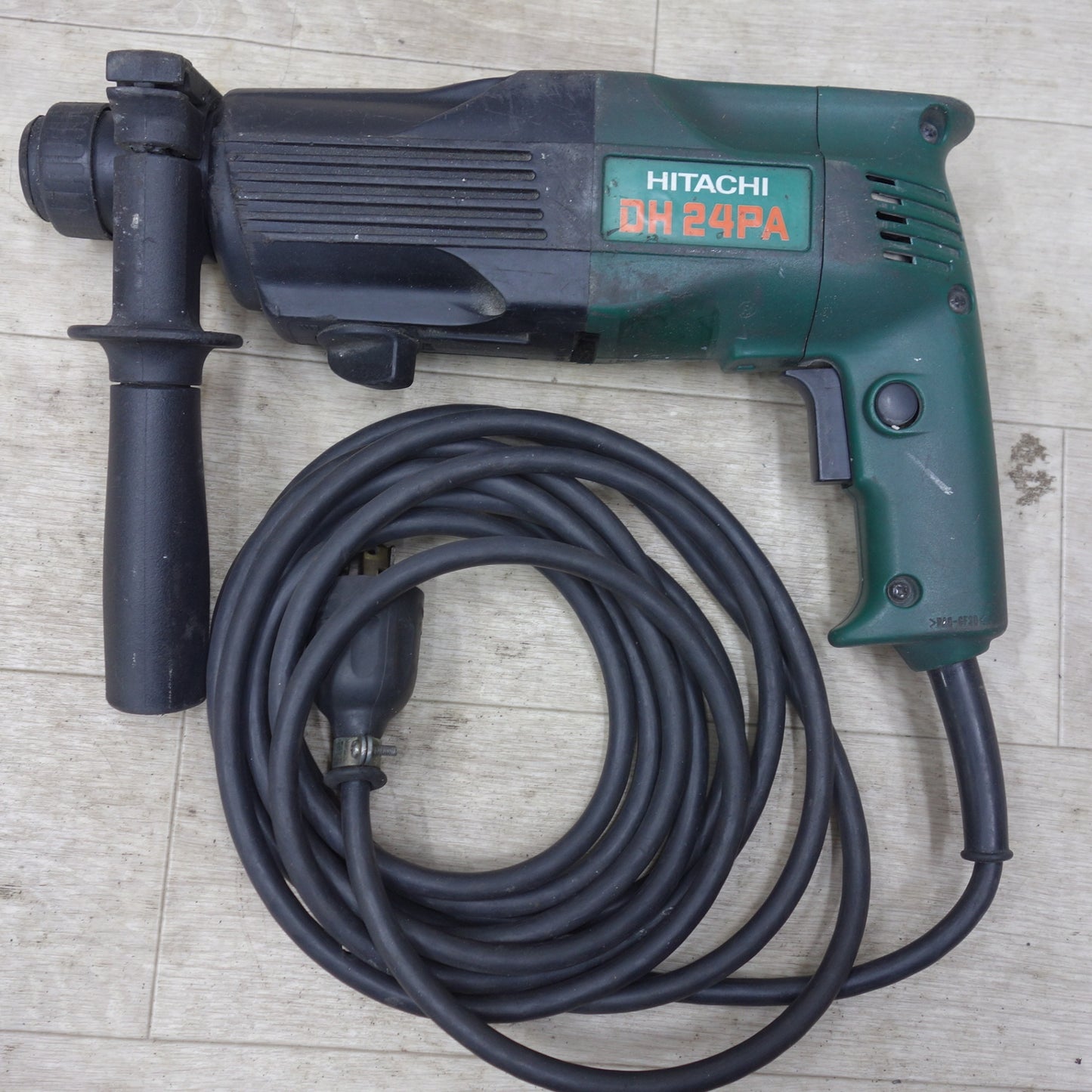 [送料無料] 付属品付き◆日立 24mm ロータリ ハンマドリル DH24PA 電動 工具 ハンマードリル コンクリート 24mm 鉄工 13mm コード式 HITACHI 100V◆