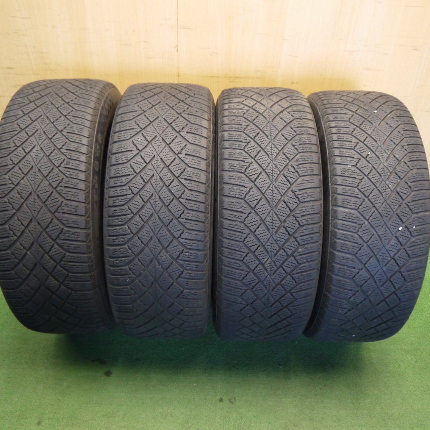 キレイ◎ボルボ 等 VST Type PLS 235/50R19 スタッドレス コンチネンタル バイキングコンタクト7 19インチ PCD108/5H◎6062902Hス
