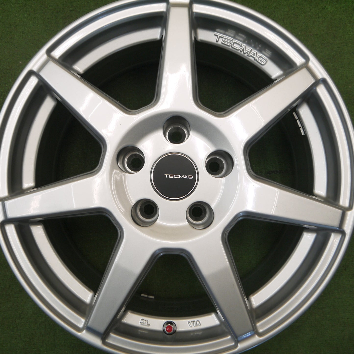 キレイ★JEEP ジープ 等 TECMAG Type 207R 16インチ ホイール テクマグ タイプ 207R 16×7J PCD110/5H★6040311Hホ