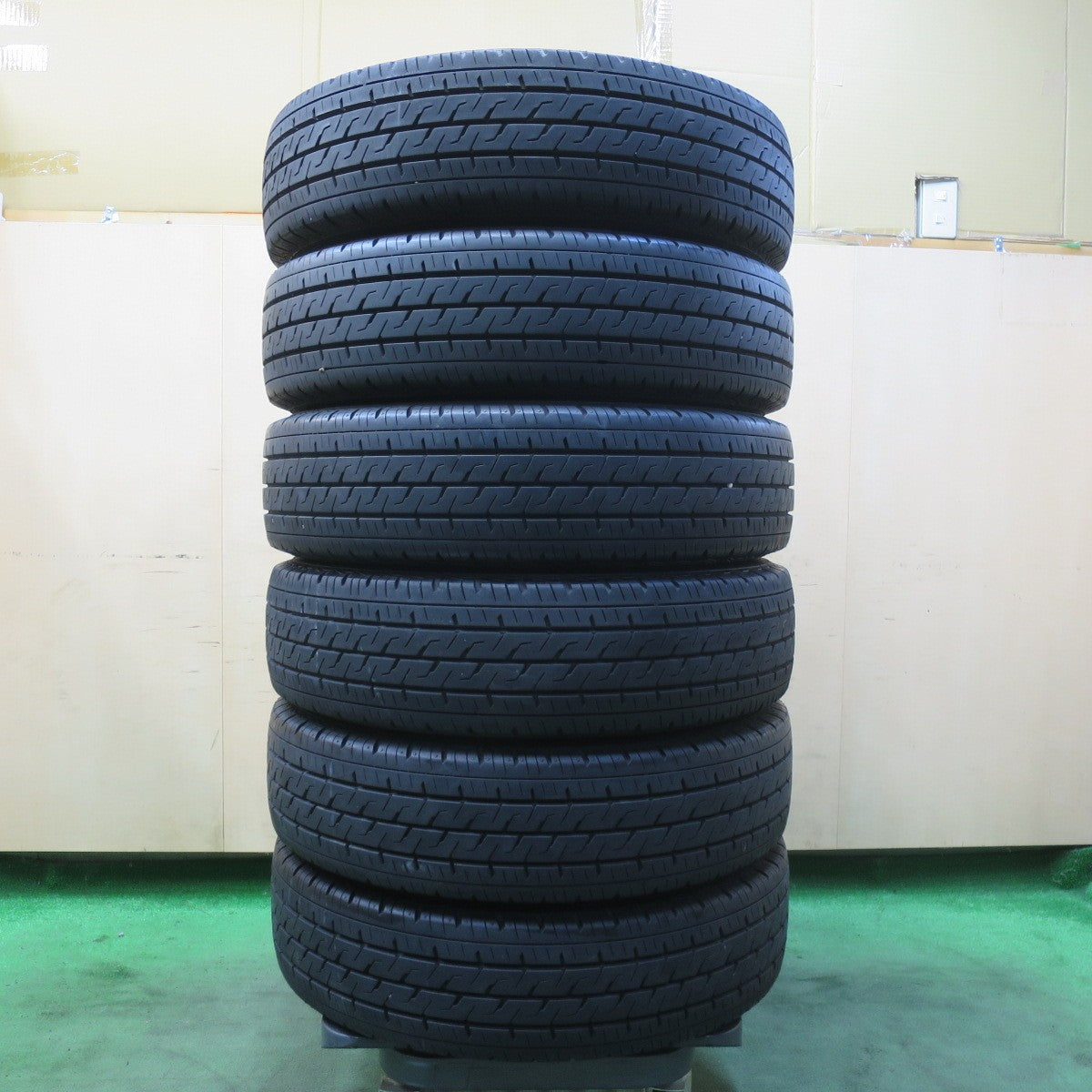 バリ溝！22年！9.5分！6本★185/75R15 106/104N ブリヂストン エコピア R710 タイヤ 15インチ カムロード ハイエース キャラバン キャンピングカー 等★5110308イノタ