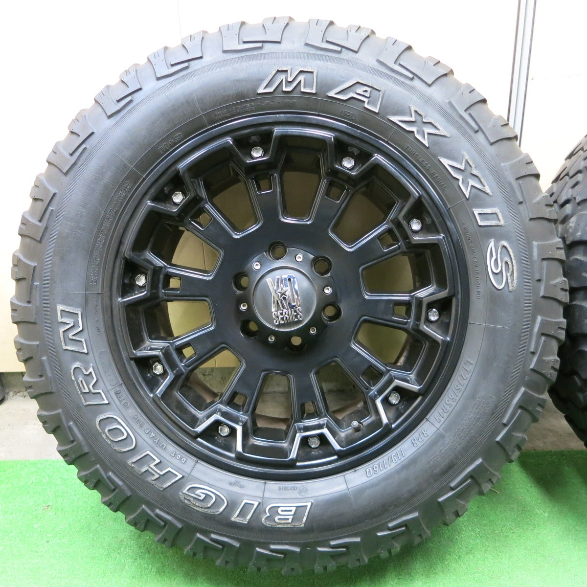 *送料無料* バリ溝！キレイ！9分★XD SERIES XD800 275/65R18 マキシス BIGHORN ホワイトボード 18インチ PCD139.7/6H★4060701ナノ