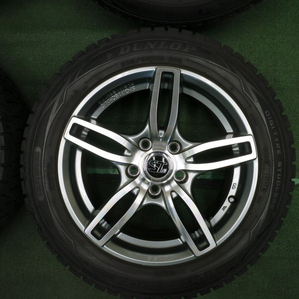バリ溝 20年 綺麗 9.5分★ワーゲン等 SPORTECHNIC 205/55R16 スタッドレス ダンロップ WM01 PCD112/5H★4041504TNス