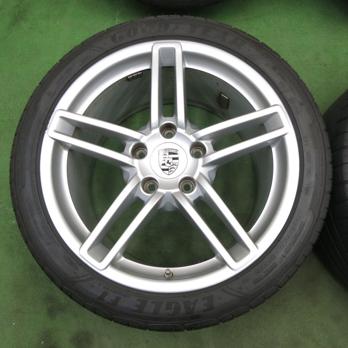 バリ溝！23年！9分★ポルシェ 991 911カレラ 純正 235/40R19 285/35R19 グッドイヤー イーグル F1 アシメトリック2 19インチ PCD130/5H★6012604ナノ