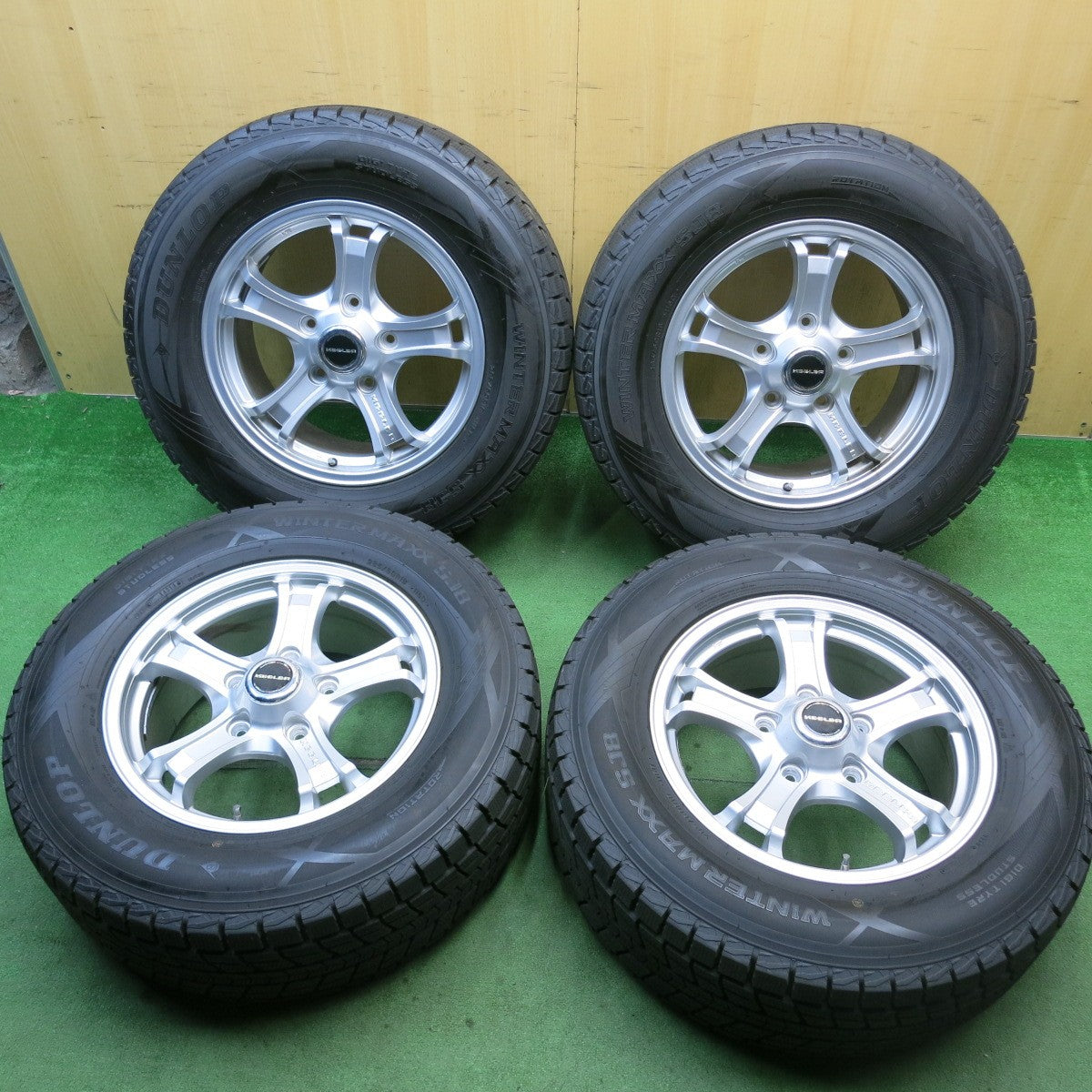 ほぼ未使用◎ランクル 等 KEELER FORCE 285/60R18 スタッドレス ダンロップ ウインターマックス SJ8 キーラー フォース 18インチ PCD150/5H◎6062801HAス