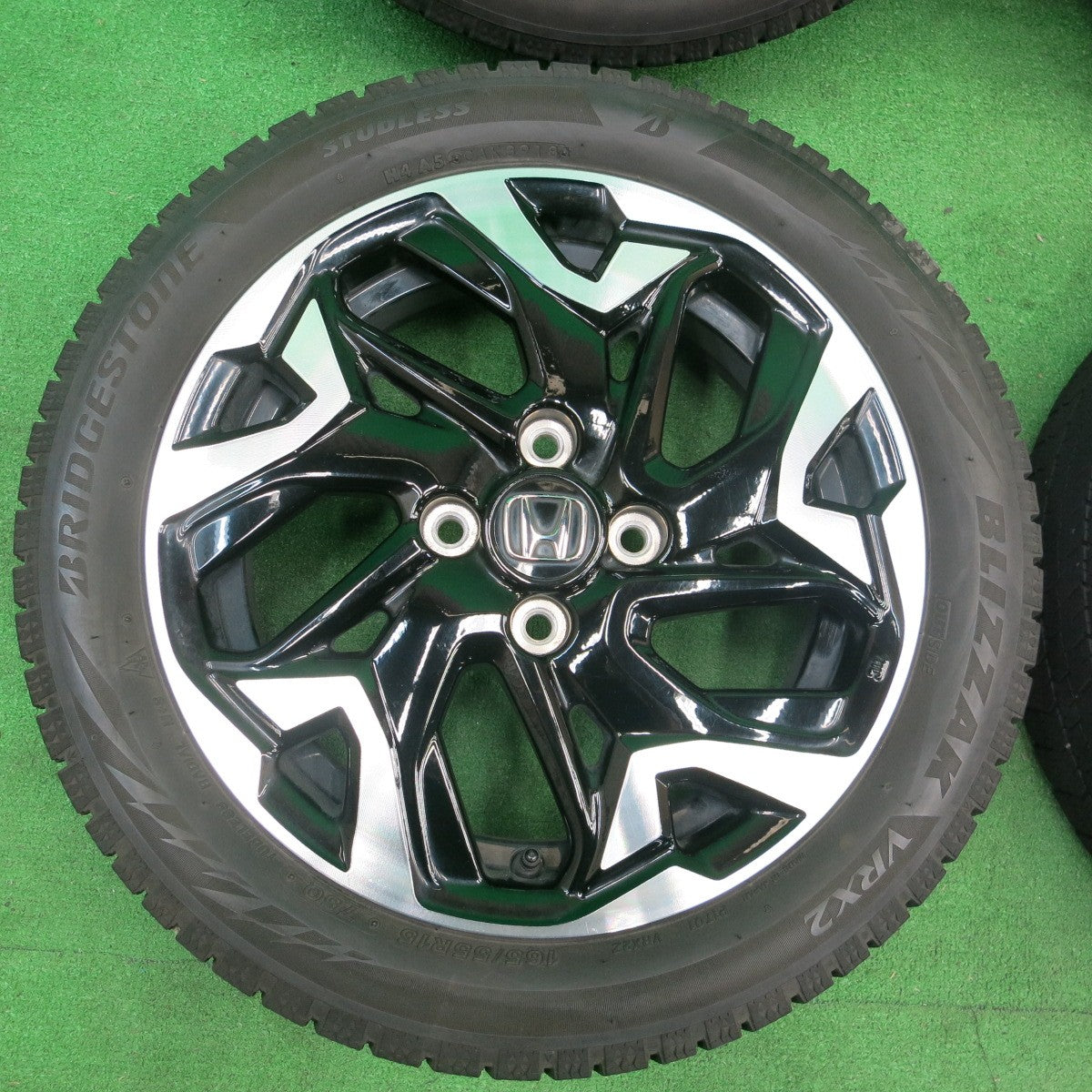 *送料無料* 4本価格★ホンダ N-BOX カスタム 純正 165/55R15 スタッドレス ブリヂストン ブリザック VRX2 15インチ PCD100/4H★4042902ナス