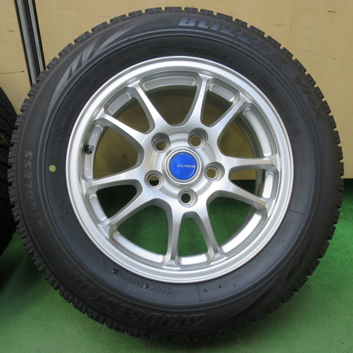 4本価格★スタッドレス 195/65R15 ブリヂストン ブリザック VRX ECO FORME エコフォルム 15インチ PCD114.3/5H★5100603イス