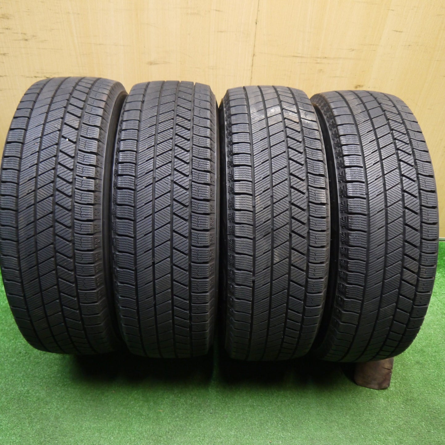 バリ溝！21年！キレイ！9.5分★プリウス 等 195/65R15 スタッドレス ブリヂストン ブリザック VRX3 Humanline ヒューマンライン 15インチ PCD100/5H★5111401KKス