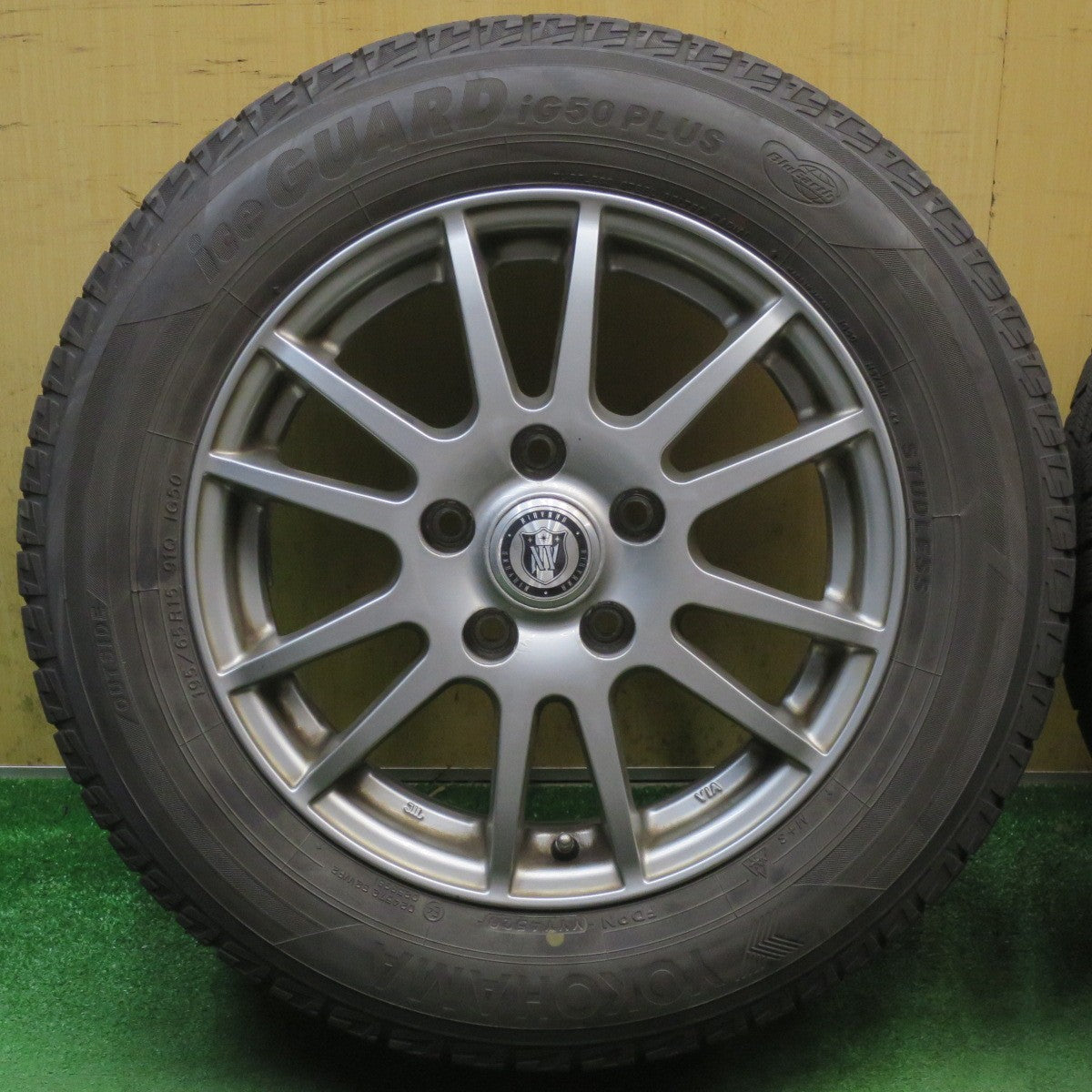 4本価格◎スタッドレス 195/65R15 ヨコハマ アイスガード iG50 プラス NIRVANA NV ニルバーナ ニルヴァーナ 15インチ PCD114.3/5H◎6072902NJス