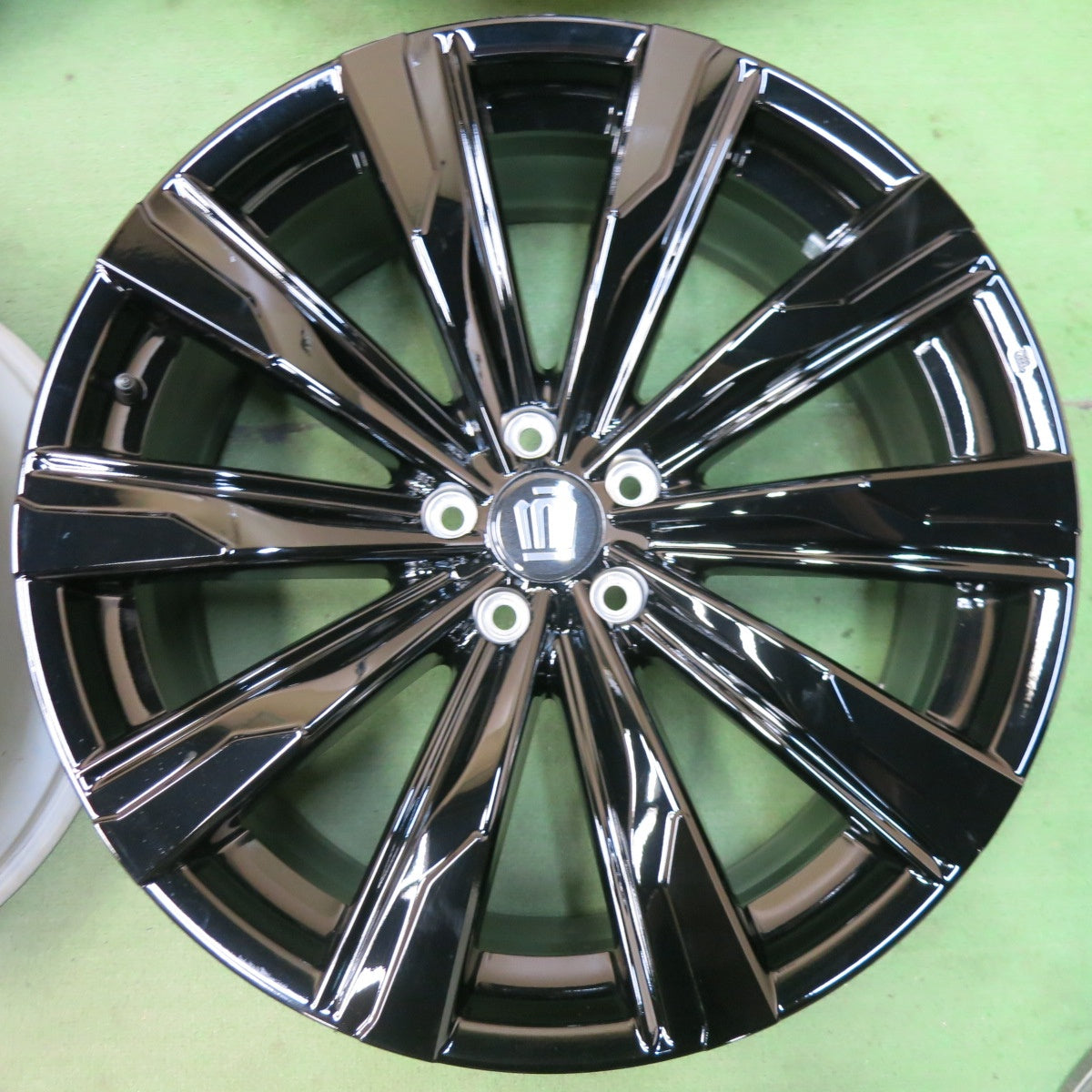 新車外し★トヨタ クラウン スポーツ Z 純正 ホイール 21インチ 21×8.5J PCD114.3/5H★5071804SYホ