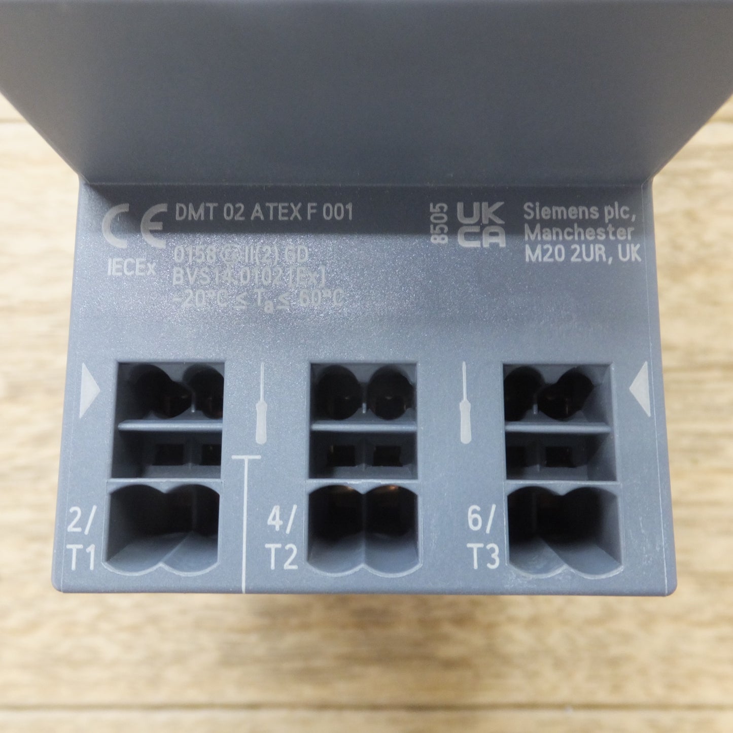 [送料無料] 未使用★シーメンス SIEMENS モータ保護回路ブレーカ 3RV2011-1HA20 塑料外売式断路器★