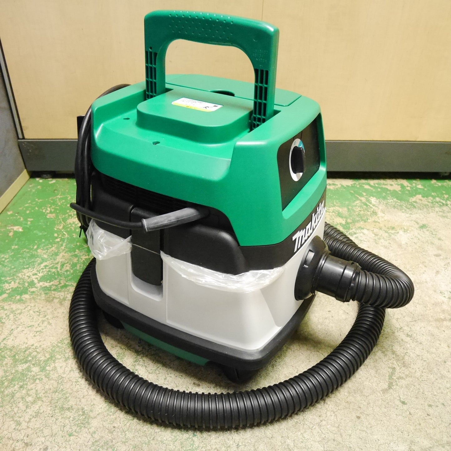 [送料無料] キレイ！ホース付き☆マキタ 乾湿 両用 業務用 集じん機 M442 集塵機 電動 工具 100V makita☆