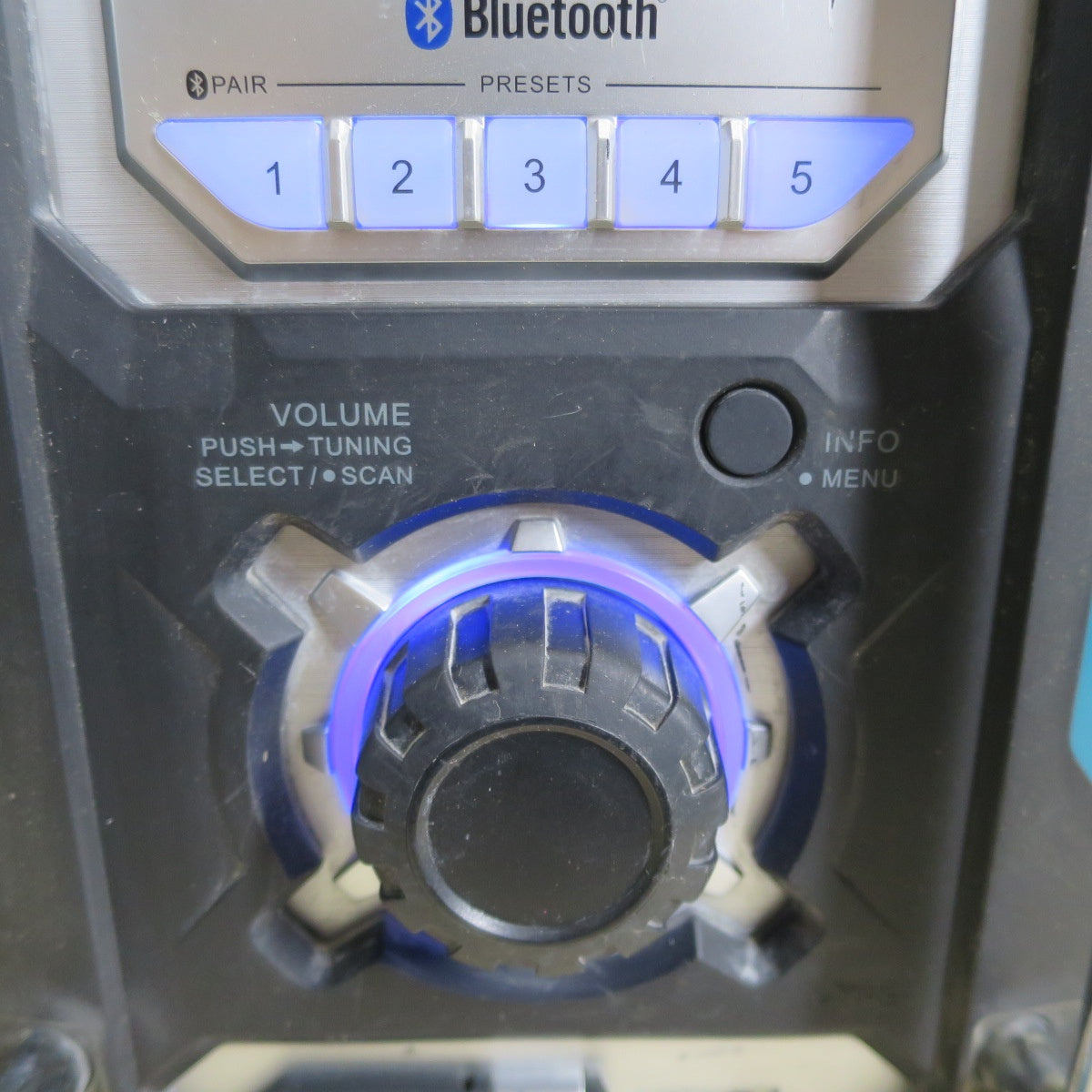 [送料無料] ☆マキタ 充電式 ラジオ MR108 コードレス 現場 キャンプ 工事 Bluetooth 対応 Makita☆