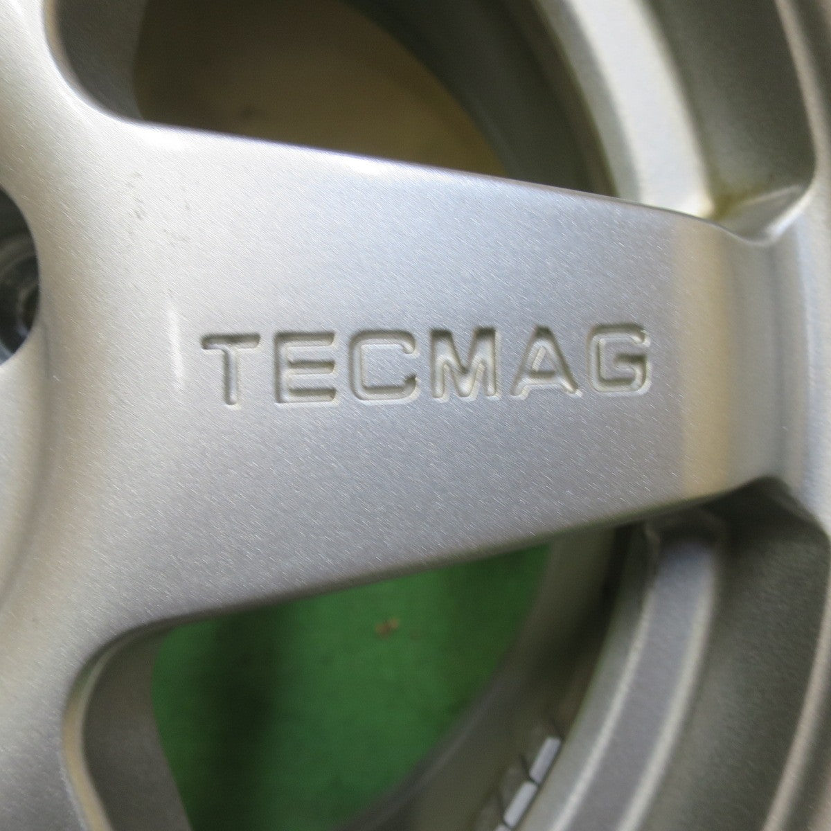 バリ溝！25年！ほぼ10分★ワーゲン 等 TECMAG Type 206R 215/60R16 スタッドレス ブリヂストン アイスパートナー2 テクマグ 16インチ PCD112/5H★6060602イス