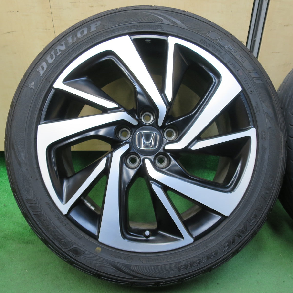 [送料無料] キレイ★ホンダ RU系 ヴェゼル RS 純正 225/50R18 ダンロップ エナセーブ EC503 18インチ PCD114.3/5H★5020305イノ