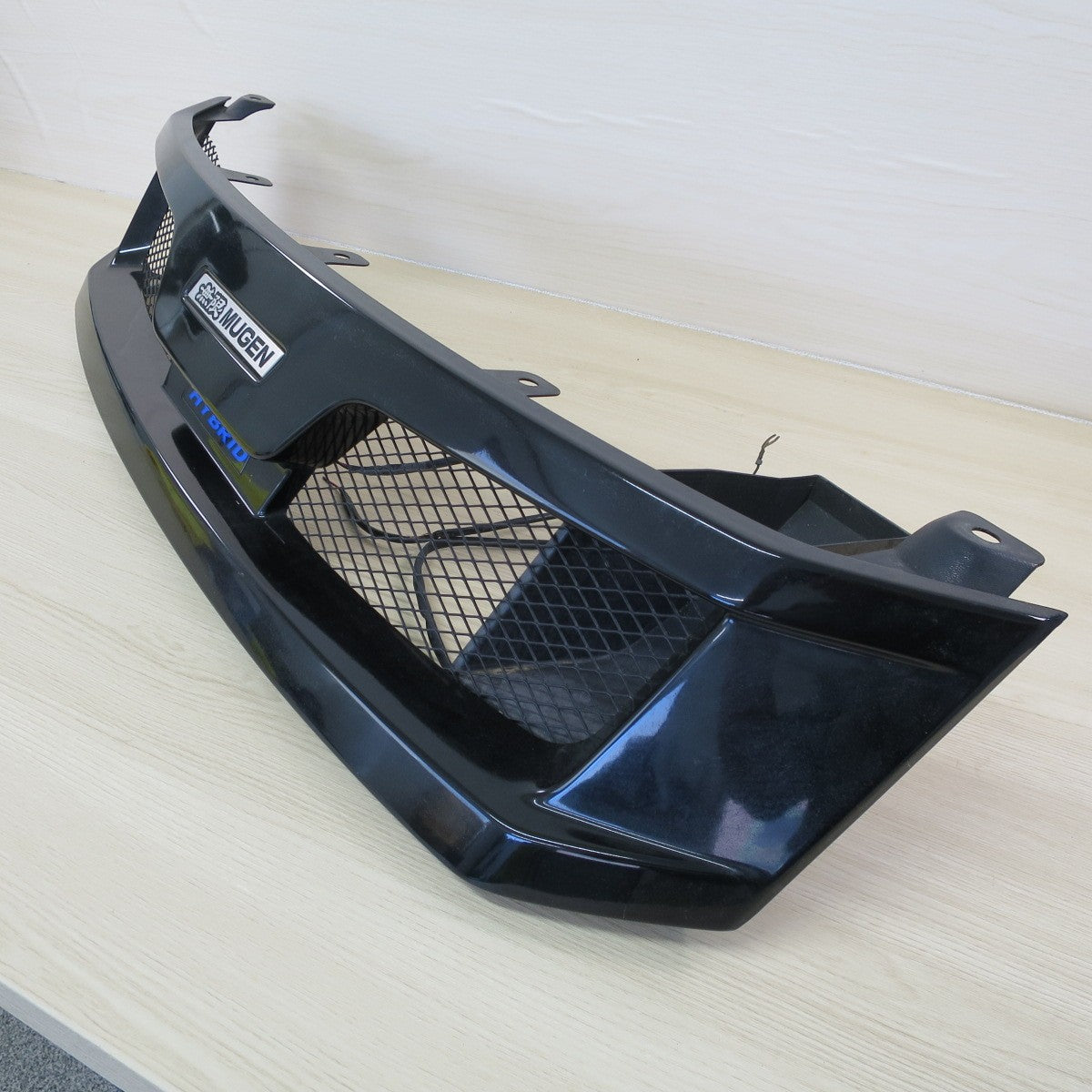 キレイ♪ホンダ GP3 フリード スパイク HYBRID 無限 MUGEN フロント グリル 75100-XLYB-K0S0 ハイブリッド カー パーツ♪ [送料無料]