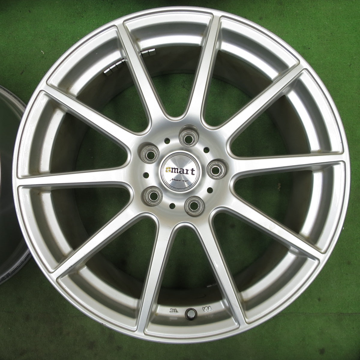 キレイ★smart MANARAY SPORT 18インチ ホイール スマート マナレイ スポーツ 18×8J PCD114.3/5H★6051005NGホ
