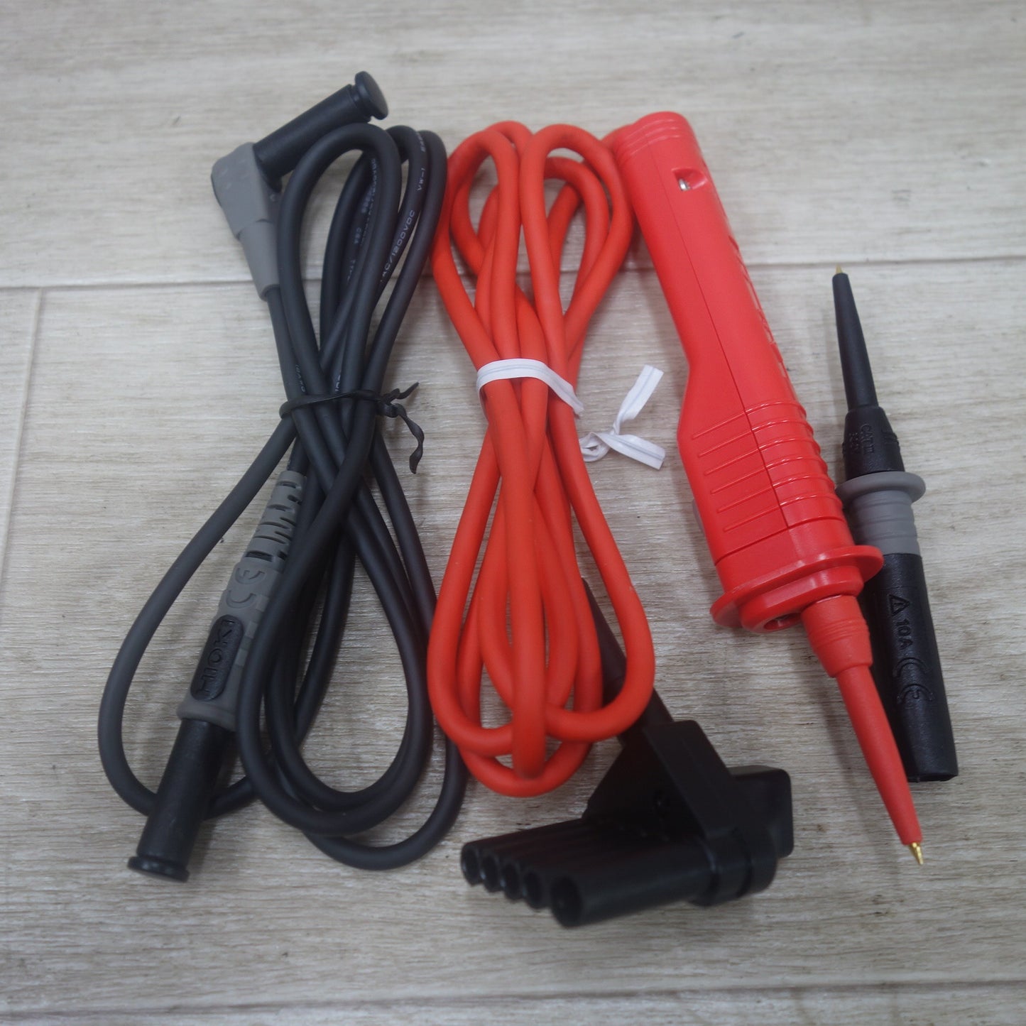 [送料無料] 美品◆HIOKI 日置 アナログ メグ オーム ハイテスター IR4042 絶縁抵抗計 計測器 測定器◆