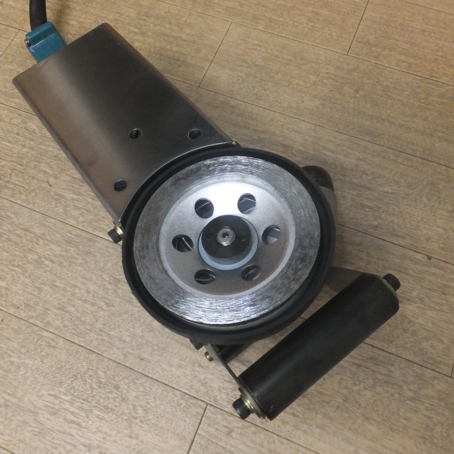 [送料無料] 美品★マキタ makita 110mm コンクリートカンナ PC1100　100V 11A 50-60Hz 1050W 10000/min.★