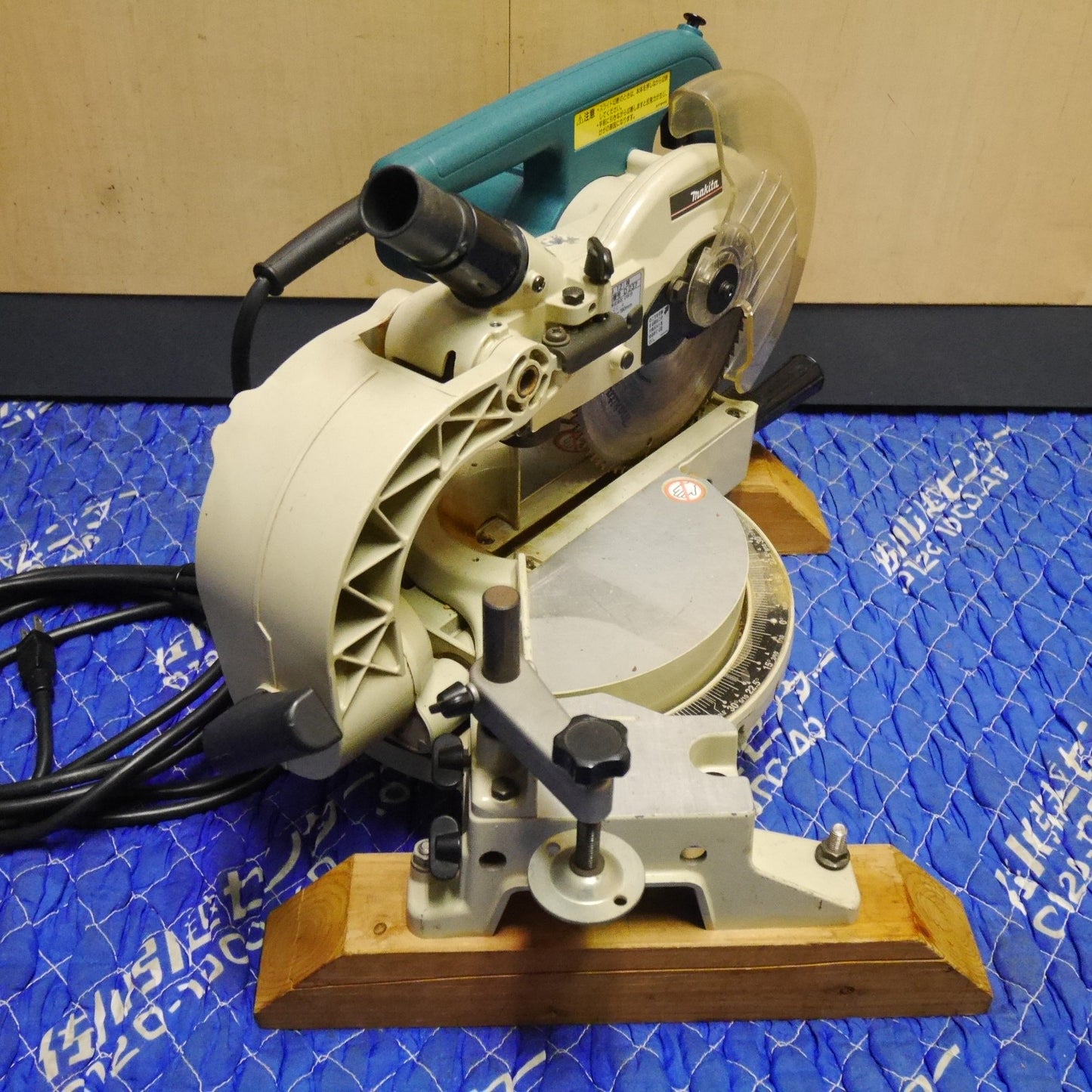 [送料無料] ☆マキタ 7型 スライド マルノコ LS0711 電動 工具 切断機 丸のこ 丸ノコ 丸鋸 makita 木工用☆