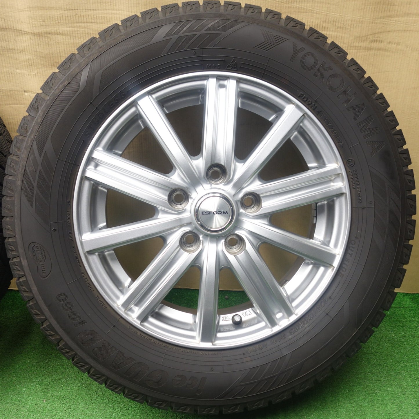 バリ溝！9分★スタッドレス 195/65R15 ヨコハマ アイスガード iG60 ESFORM 社外 アルミ 15インチ PCD114.3/5H★6021503KTス
