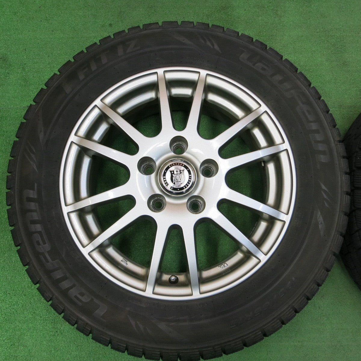 *送料無料* バリ溝！21年！キレイ！8.5分★スタッドレス 195/65R15 ラウフェン I FIT IZ NIRVANA NV ニルバーナ 15インチ PCD114.3/5H★4061005ナス