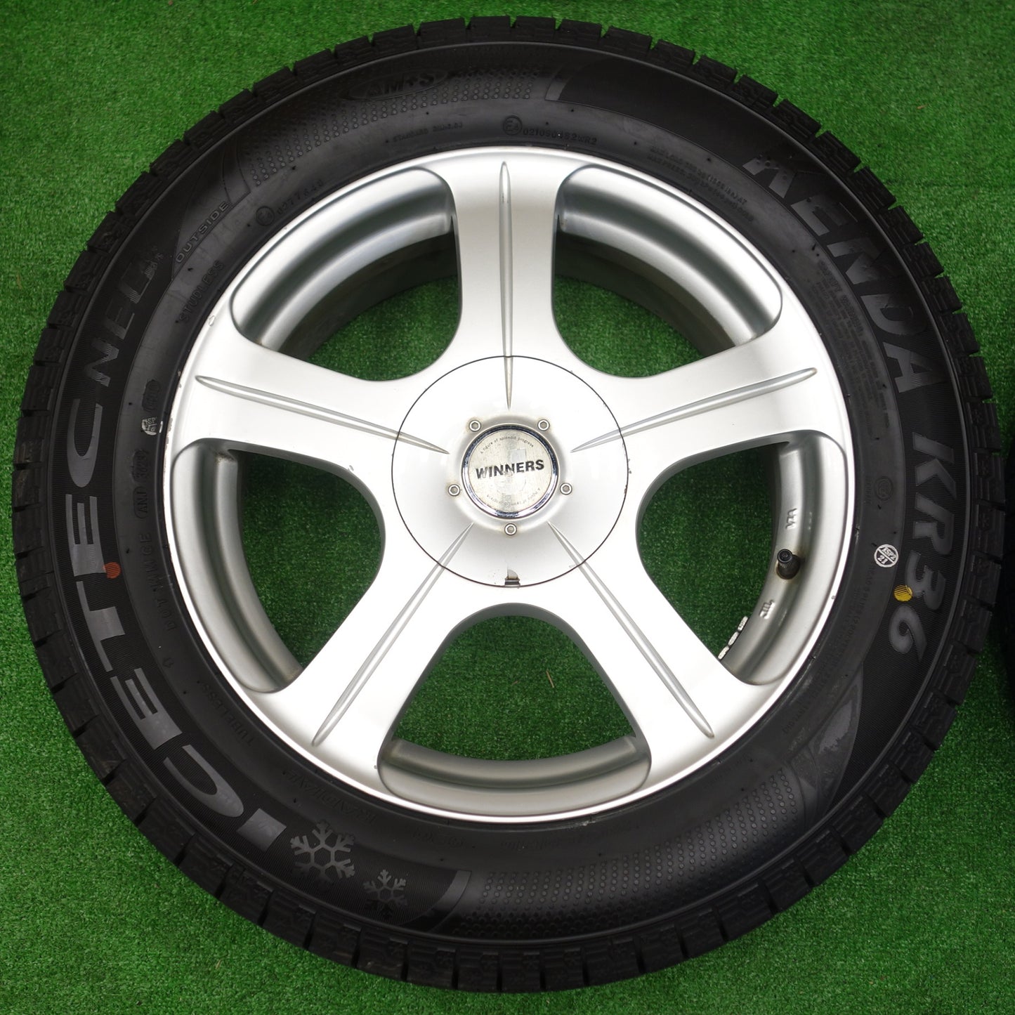バリ溝！23年！ほぼ10分★スタッドレス 205/60R16 ケンダ KR36 アイステック ネオ WINNERS ウィナーズ 16インチ PCD100 114.3/5H マルチ★5120602KTス